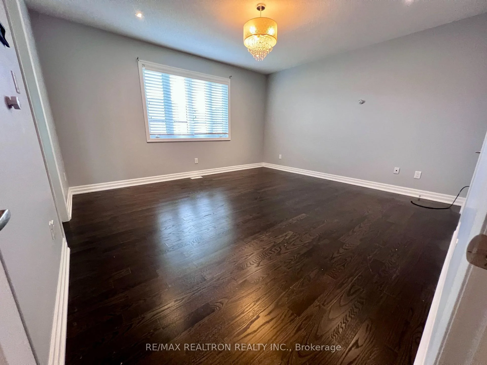 Photo 22 of 223 Thomas Phillips Drive, Aurora, Rural Aurora — HOMEH