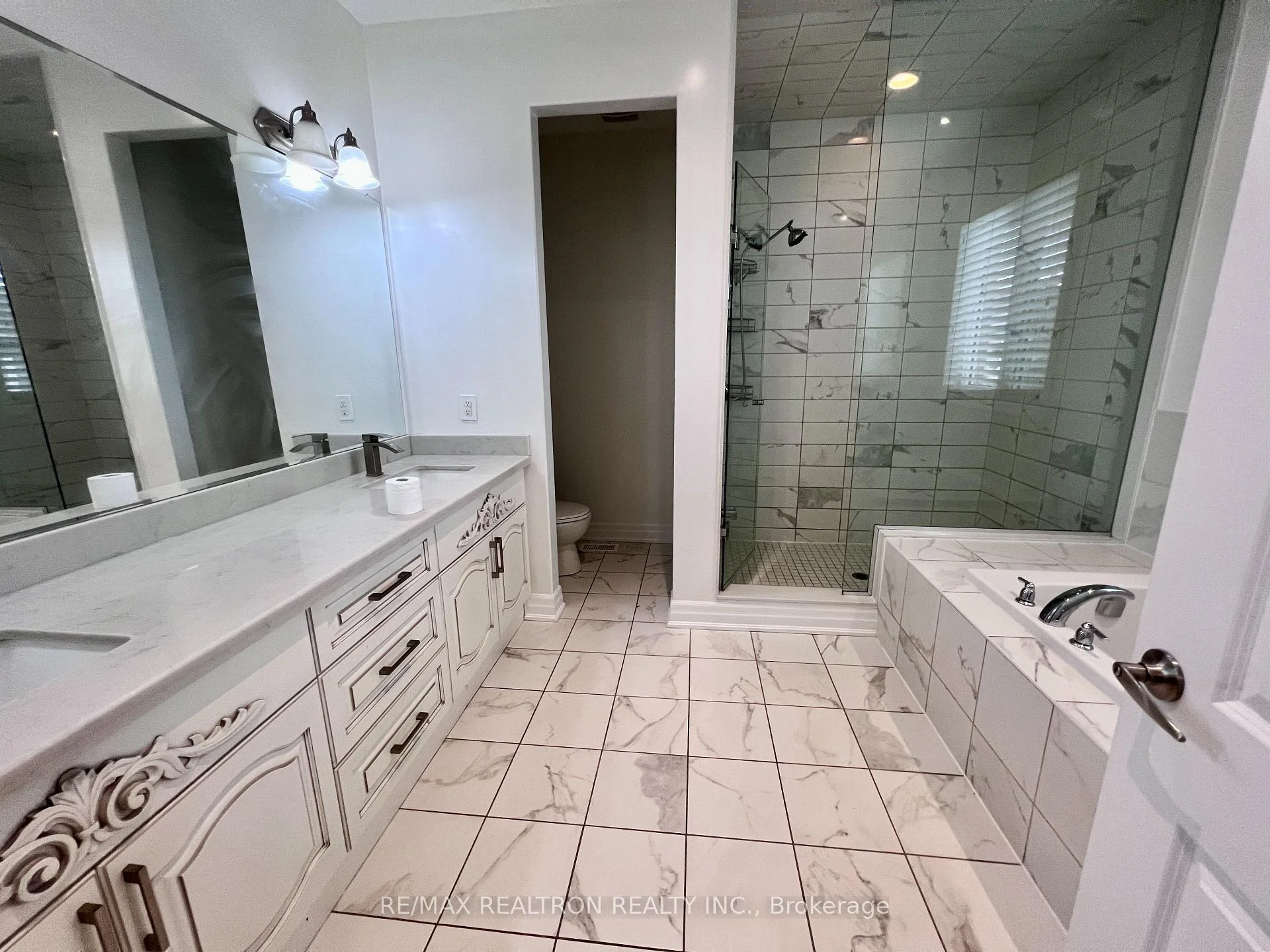 Photo 31 of 223 Thomas Phillips Drive, Aurora, Rural Aurora — HOMEH