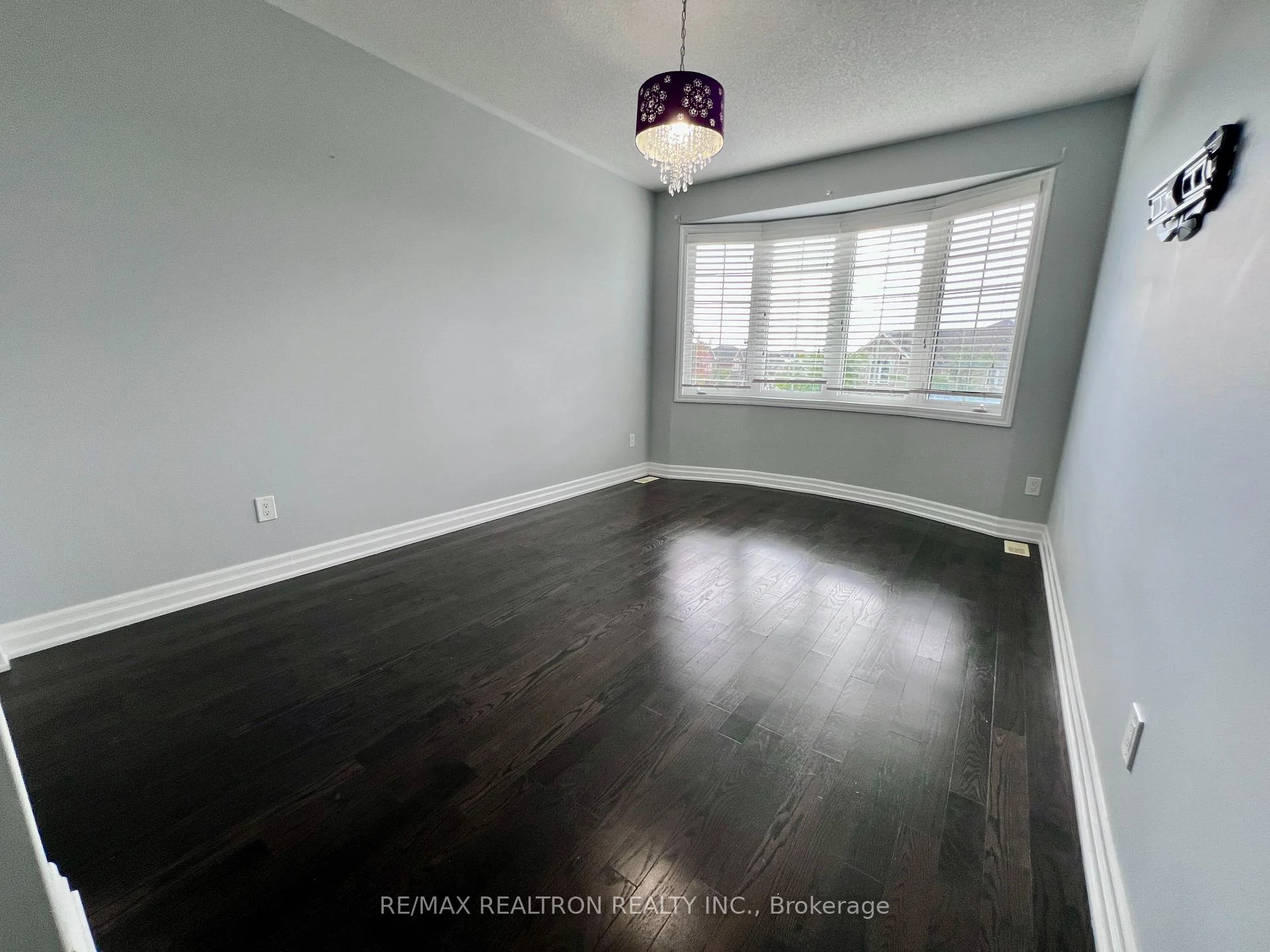 Photo 33 of 223 Thomas Phillips Drive, Aurora, Rural Aurora — HOMEH