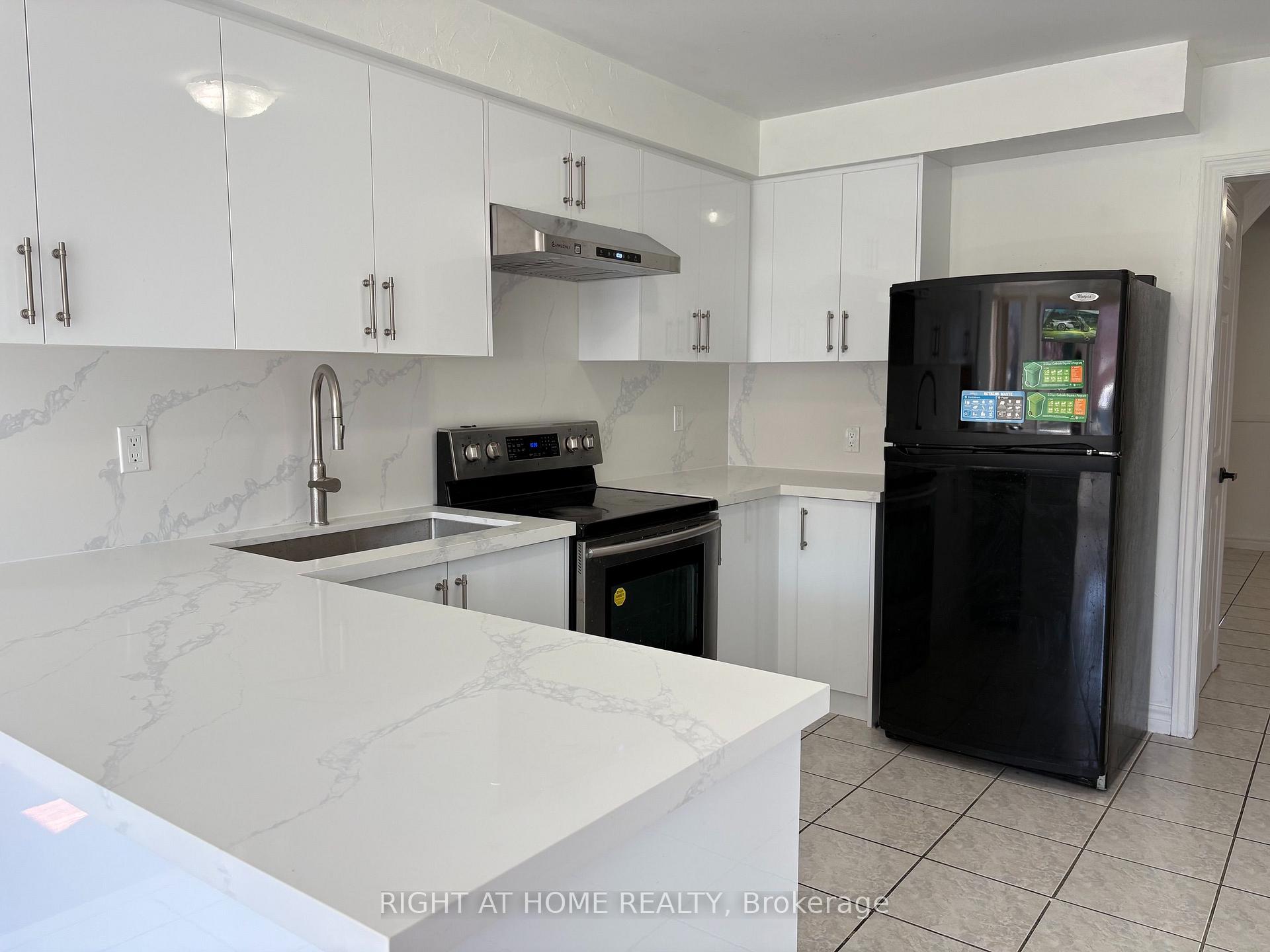 Photo 4 of 195 Johnson Street, Barrie, Grove East — HOMEH