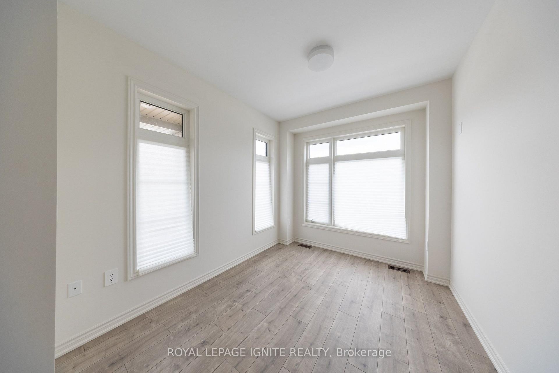 Photo 6 of 3 Rackham Lane, Clarington, Courtice — HOMEH