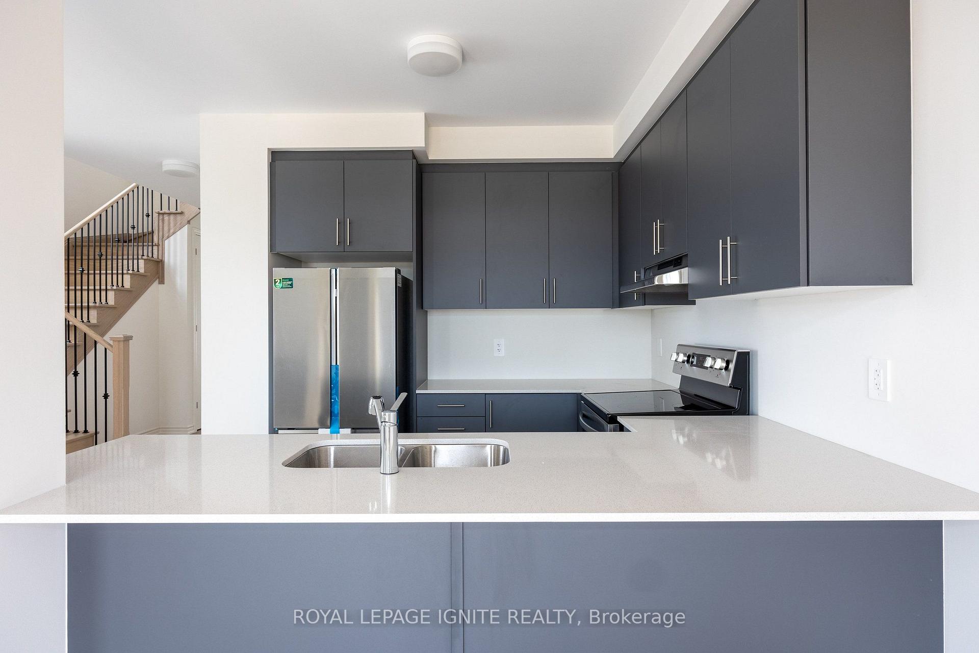 Photo 21 of 3 Rackham Lane, Clarington, Courtice — HOMEH