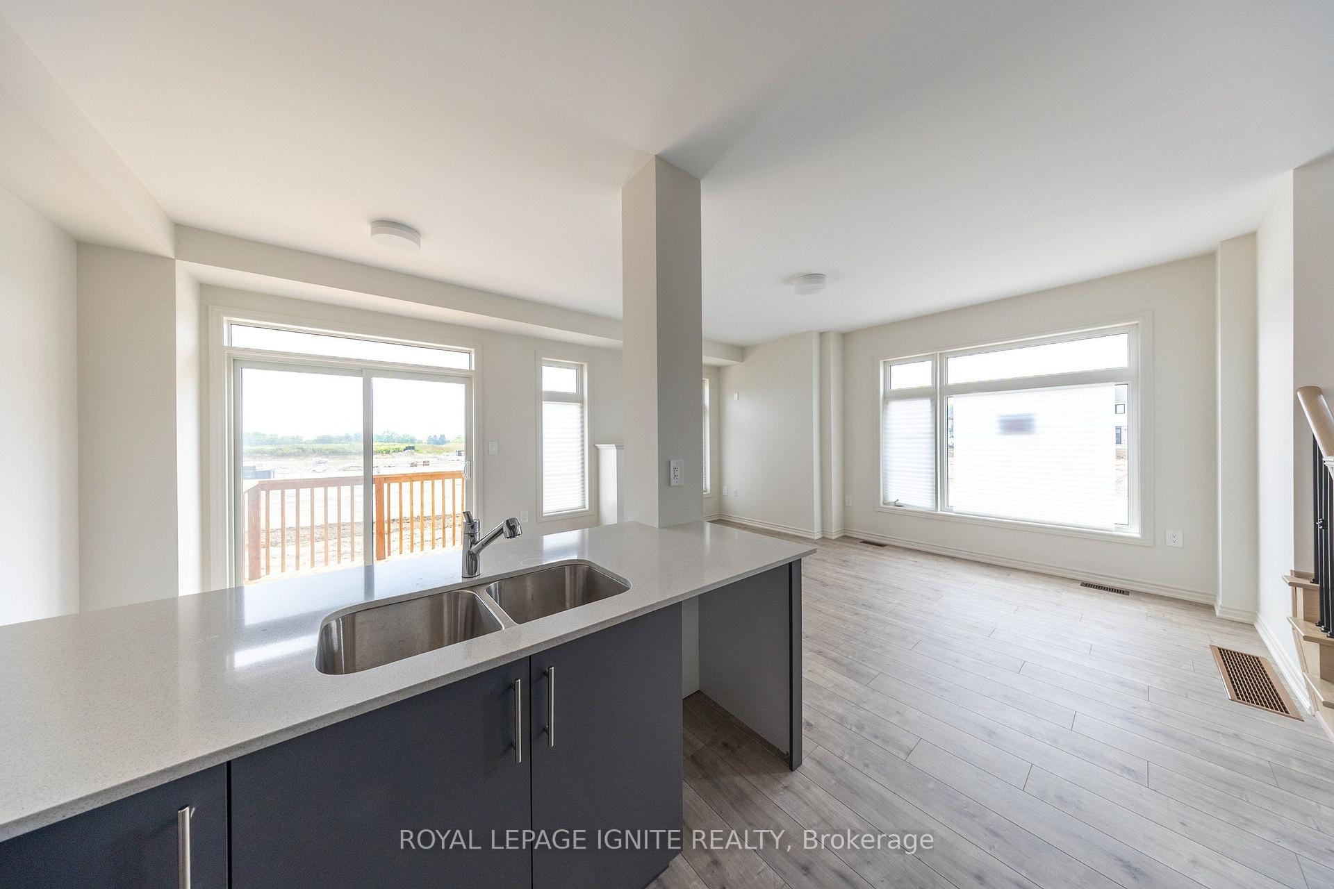 Photo 23 of 3 Rackham Lane, Clarington, Courtice — HOMEH