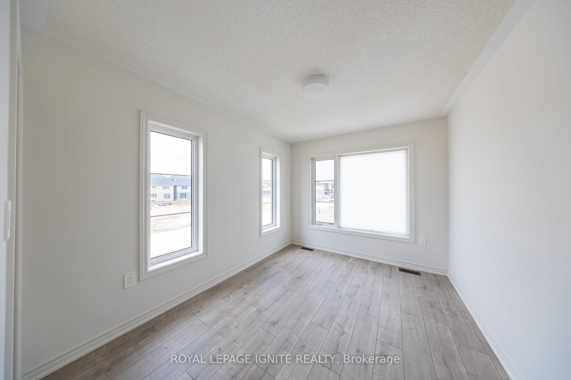 Photo 26 of 3 Rackham Lane, Clarington, Courtice — HOMEH