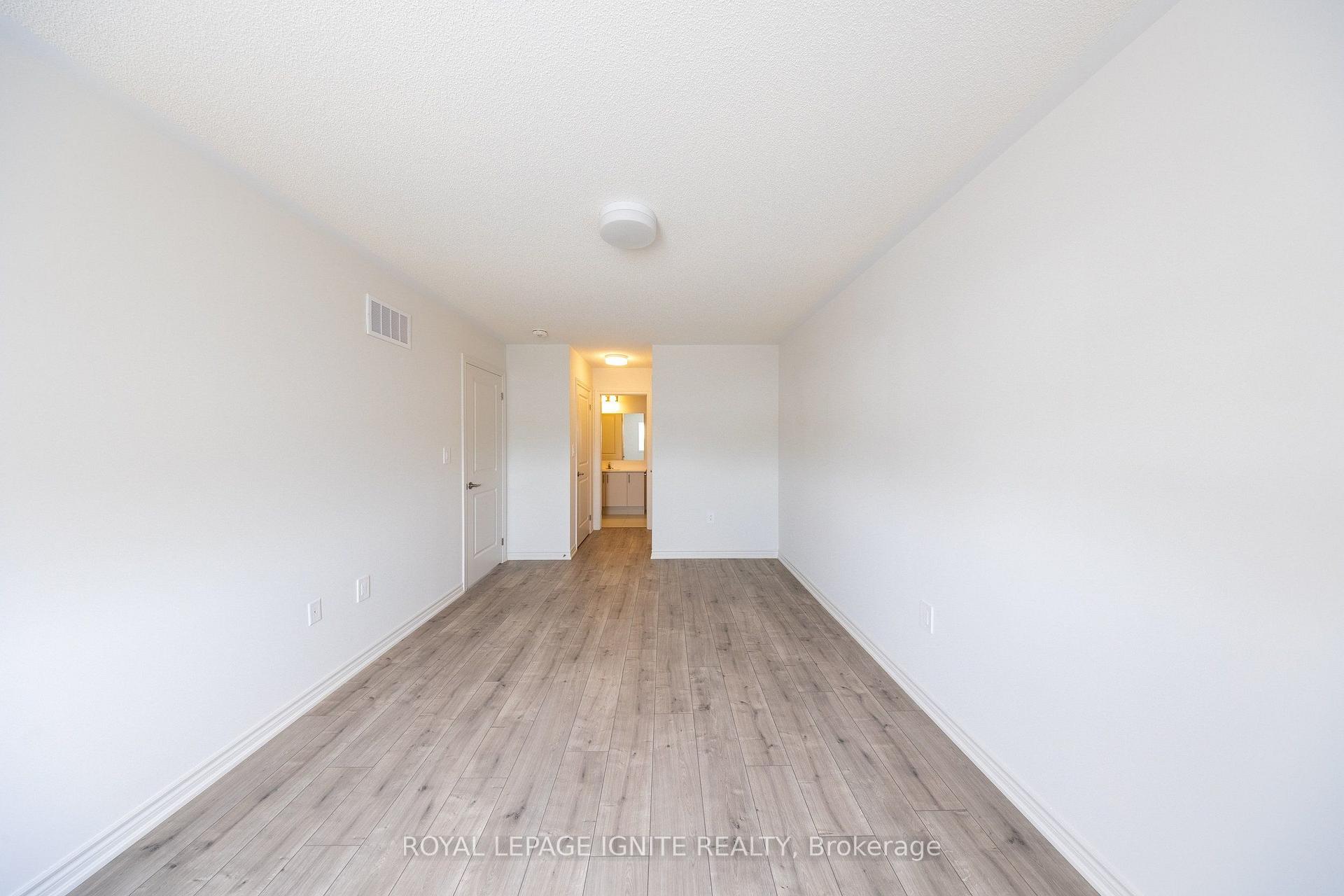 Photo 32 of 3 Rackham Lane, Clarington, Courtice — HOMEH