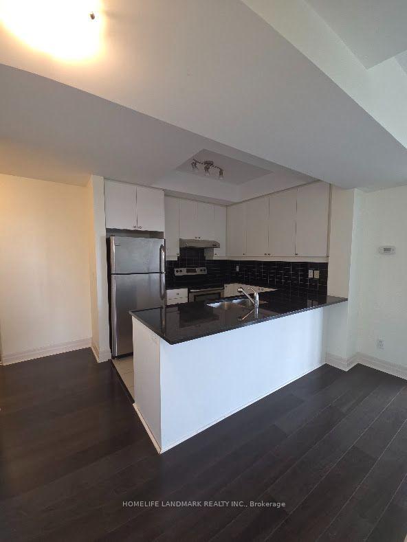 Photo 12 of Unit 821, 8110 Birchmount Road, Markham, Unionville — HOMEH