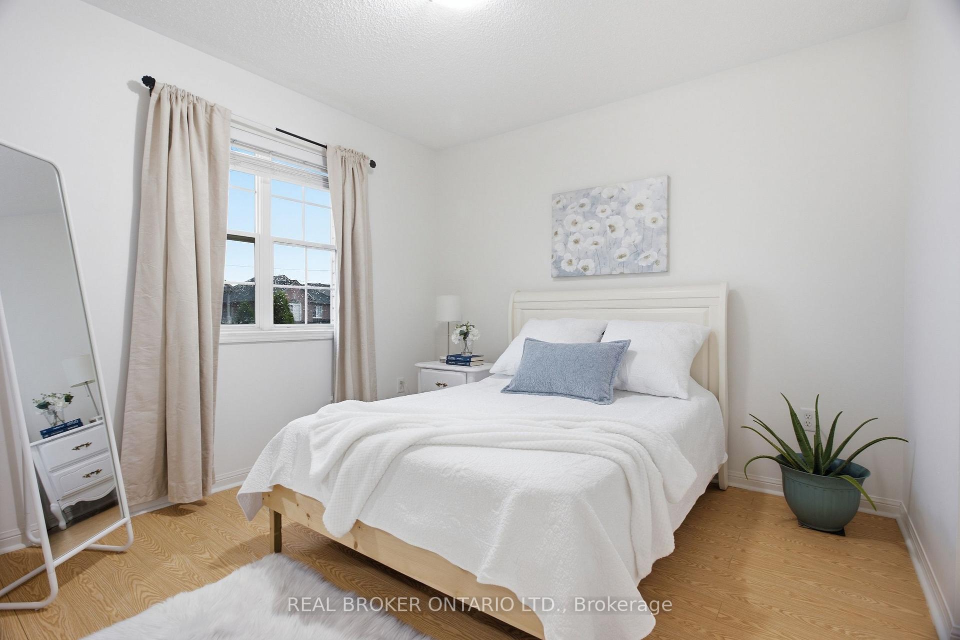 Photo 23 of 35 Bonavista Drive, Brampton, Credit Valley — HOMEH