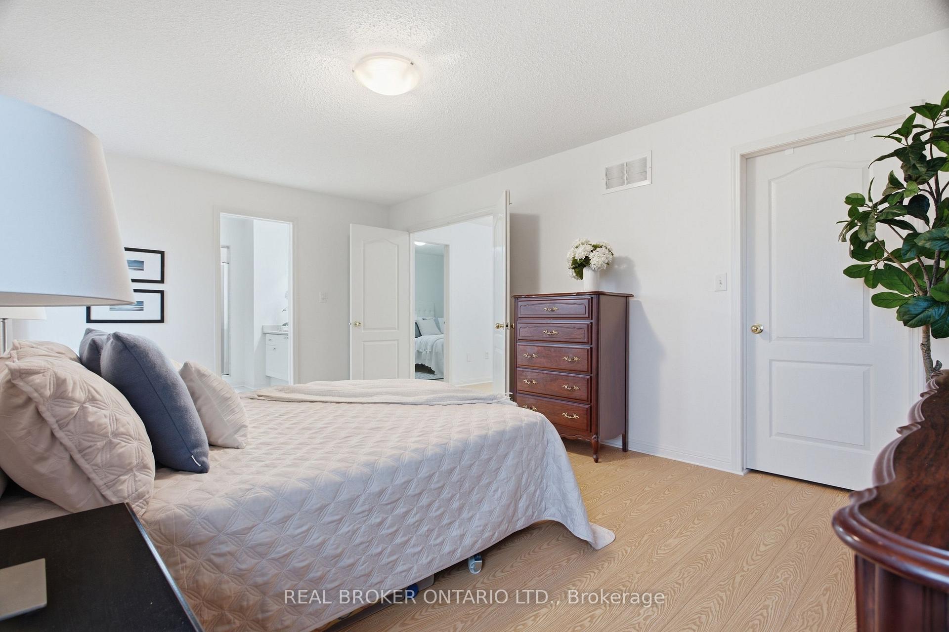 Photo 29 of 35 Bonavista Drive, Brampton, Credit Valley — HOMEH