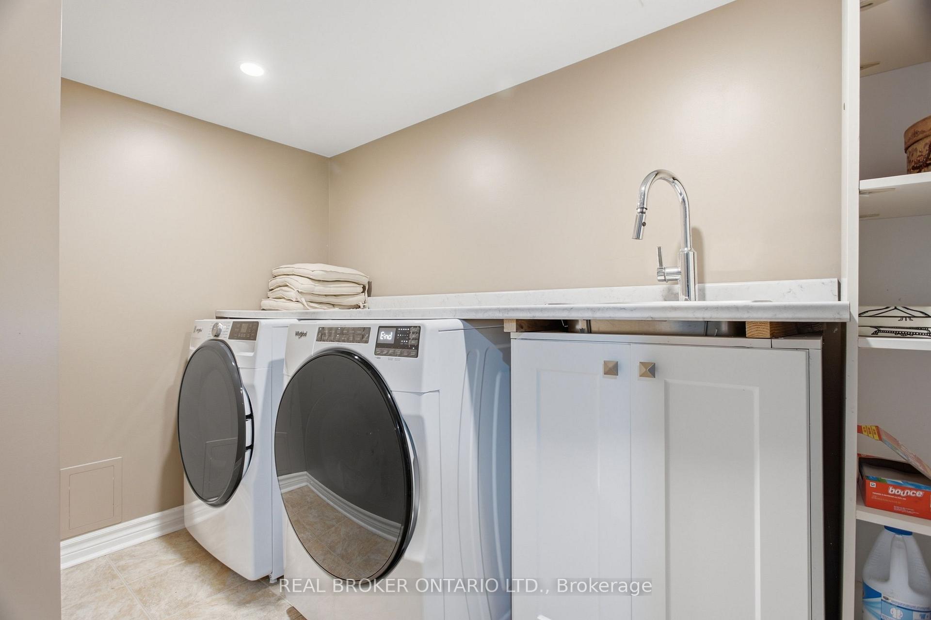 Photo 39 of 35 Bonavista Drive, Brampton, Credit Valley — HOMEH