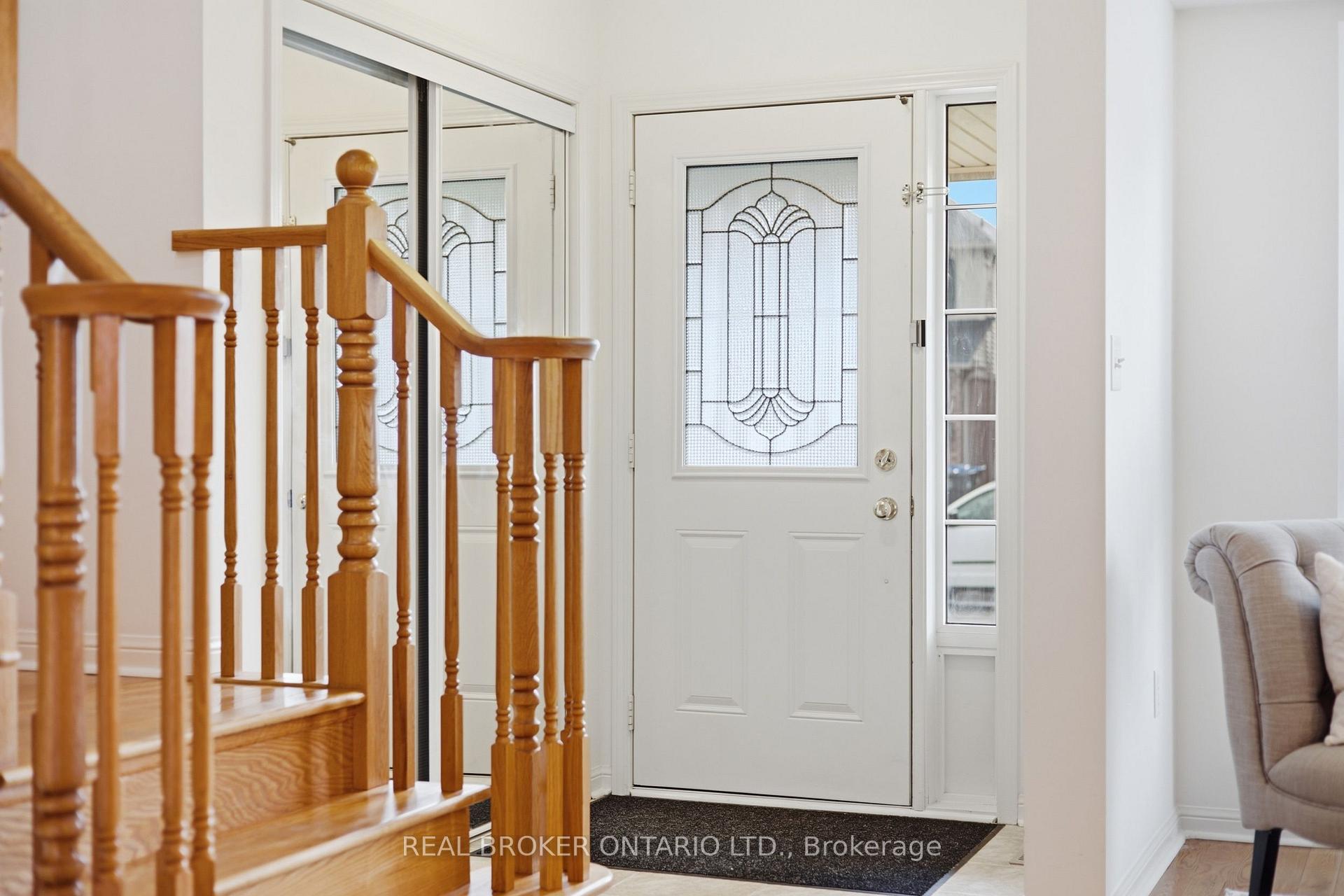 Photo 41 of 35 Bonavista Drive, Brampton, Credit Valley — HOMEH