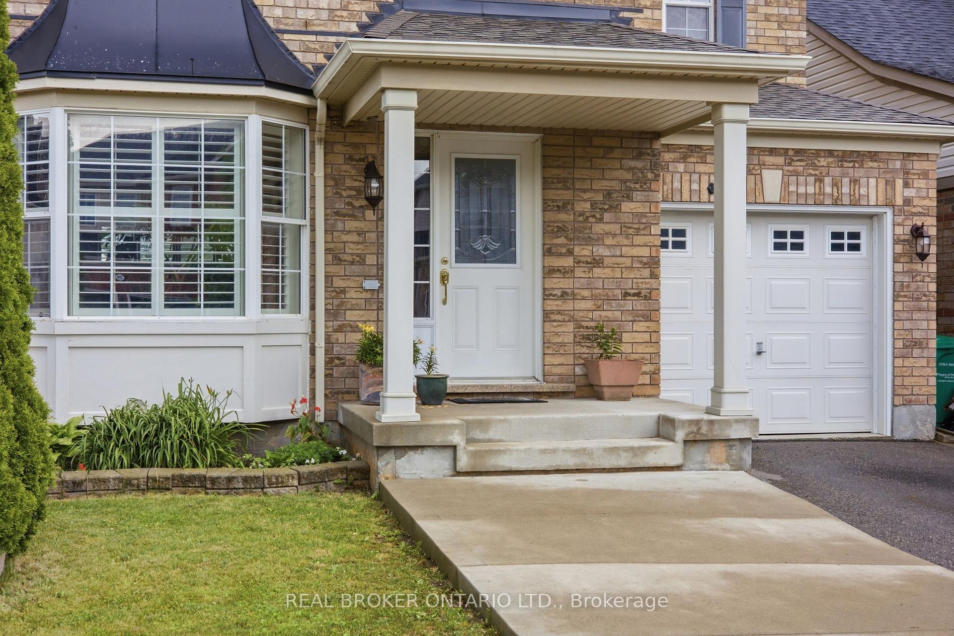 Photo 44 of 35 Bonavista Drive, Brampton, Credit Valley — HOMEH