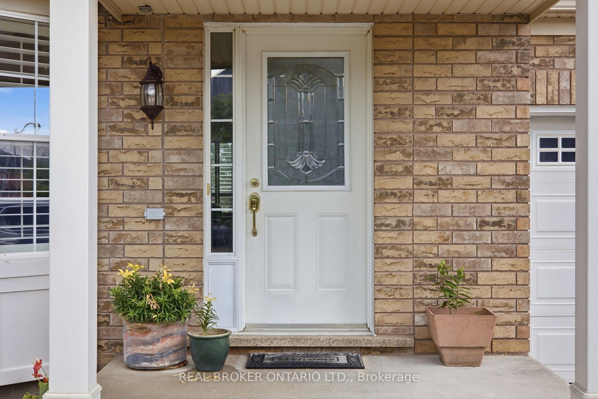 Photo 45 of 35 Bonavista Drive, Brampton, Credit Valley — HOMEH