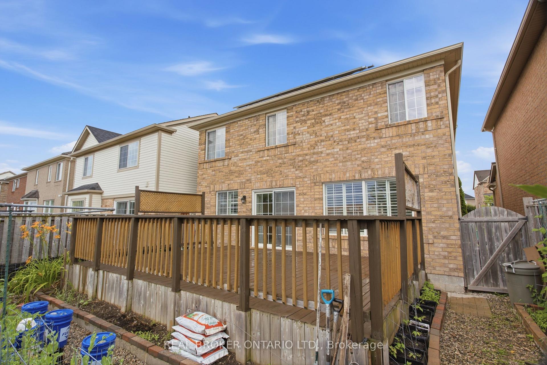 Photo 46 of 35 Bonavista Drive, Brampton, Credit Valley — HOMEH