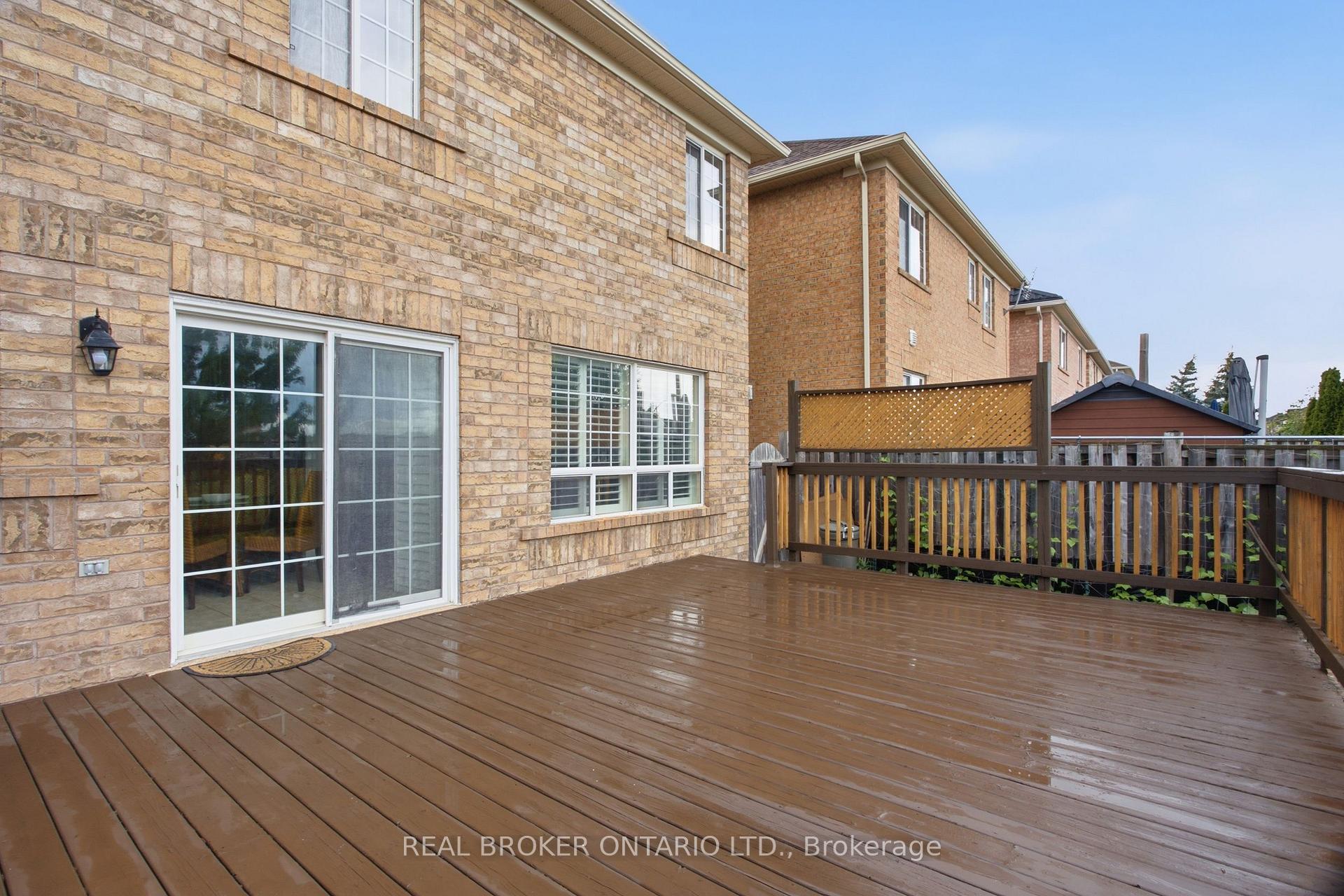 Photo 48 of 35 Bonavista Drive, Brampton, Credit Valley — HOMEH