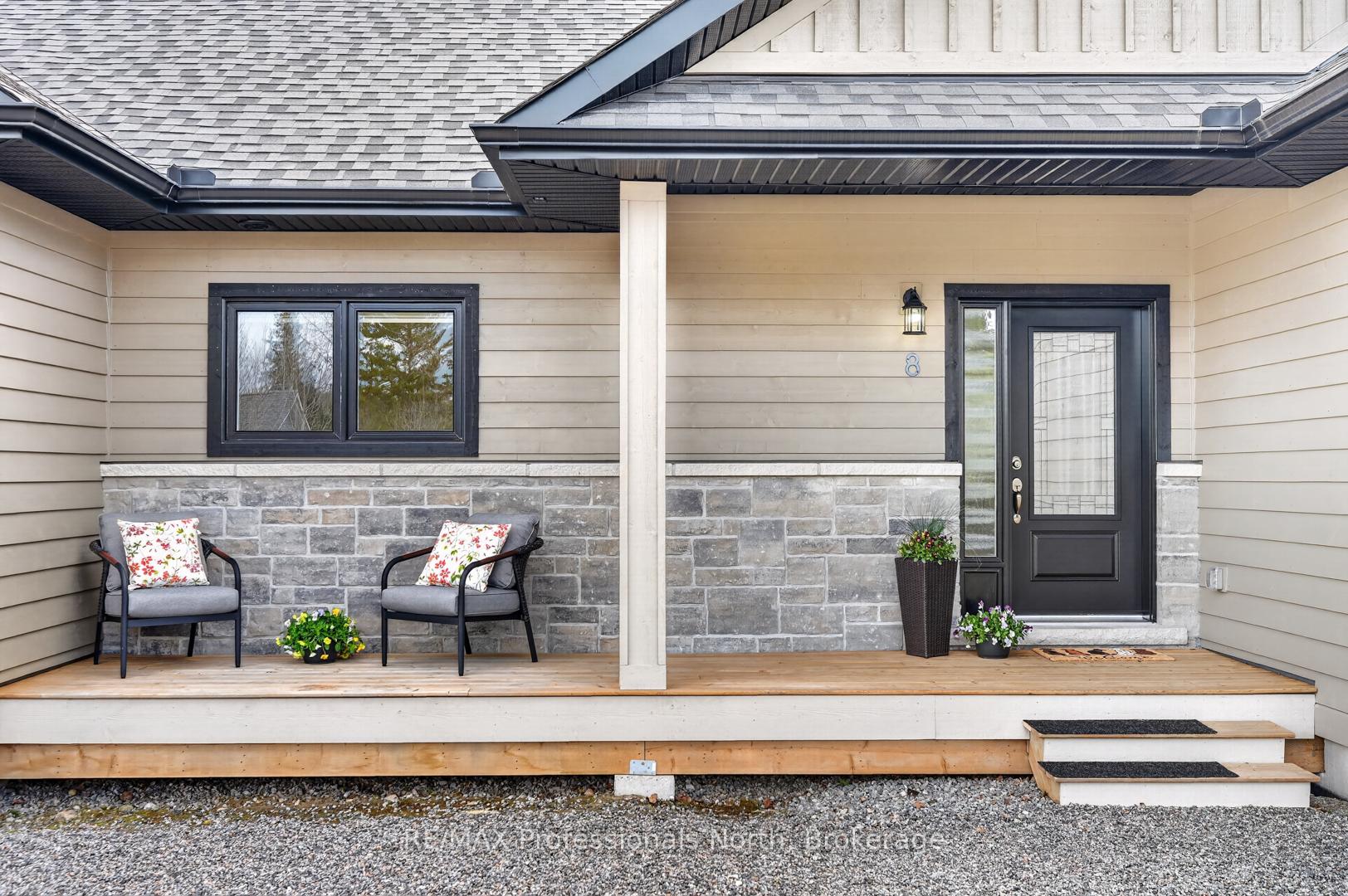 Photo 2 of 8 Bancroft Ridge Drive, Bancroft, Bancroft Ward — HOMEH