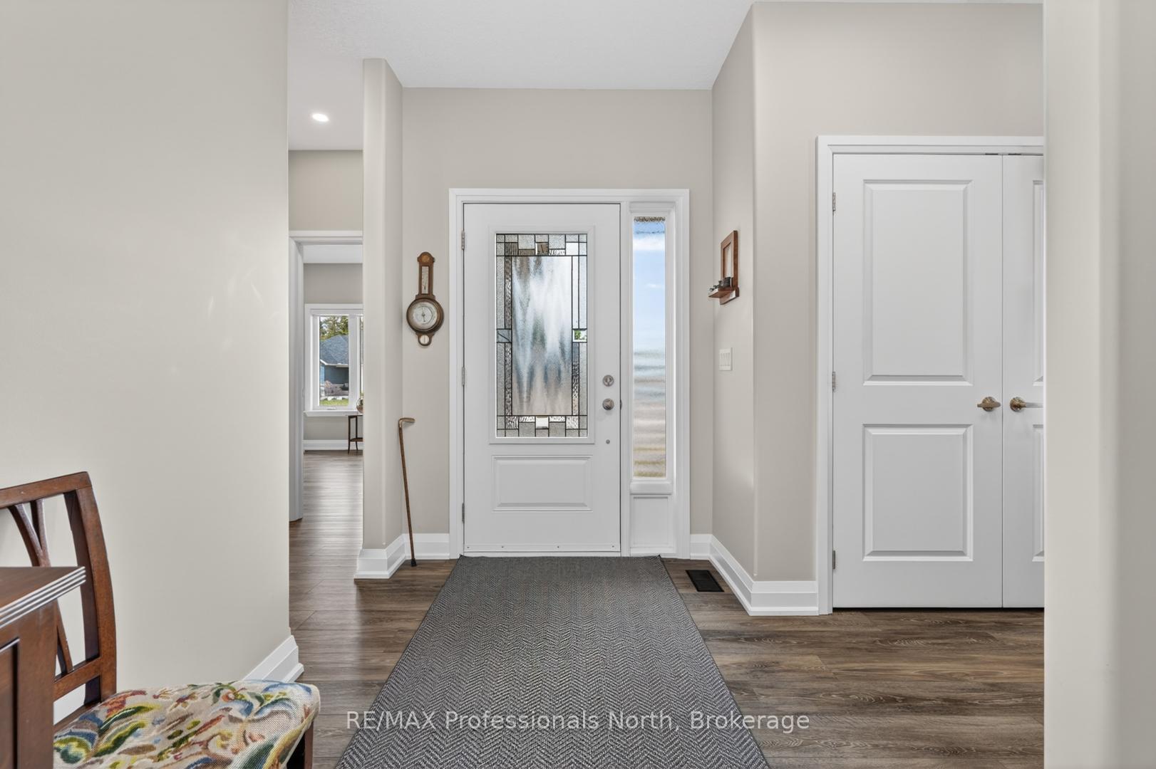 Photo 3 of 8 Bancroft Ridge Drive, Bancroft, Bancroft Ward — HOMEH