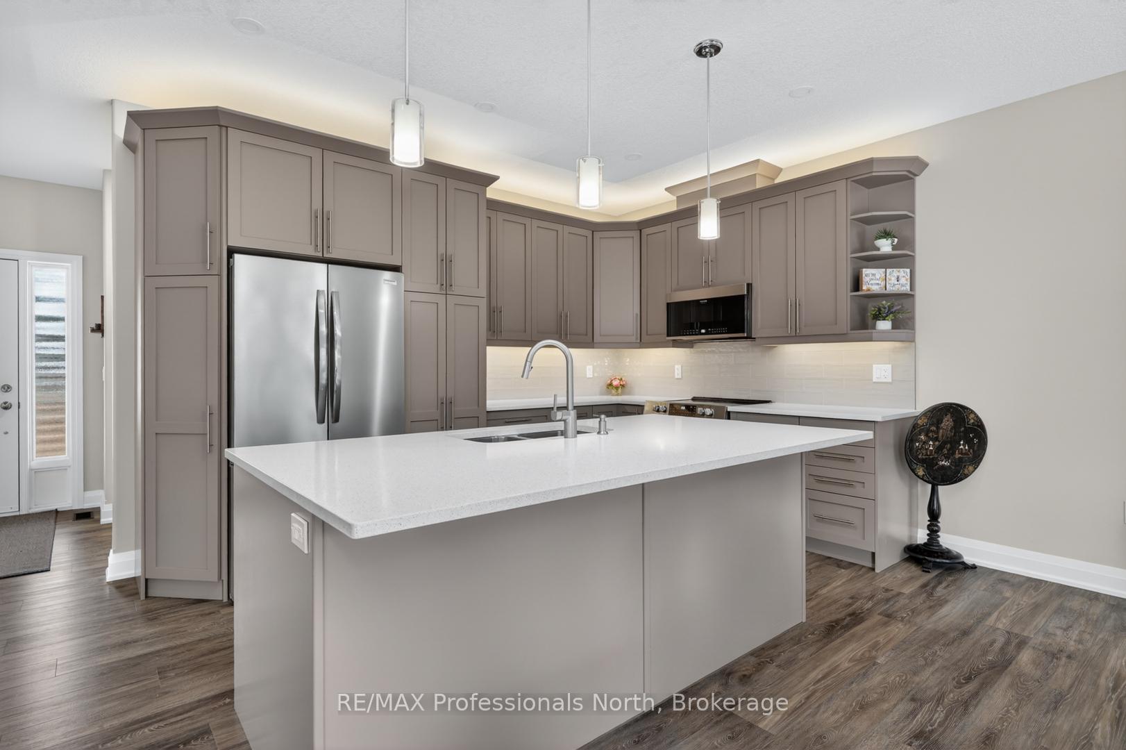 Photo 11 of 8 Bancroft Ridge Drive, Bancroft, Bancroft Ward — HOMEH