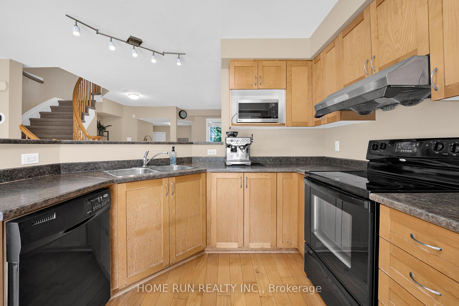 Photo 13 of 1103 Marconi Avenue, Ottawa, Kanata - Morgan's Grant/South March — HOMEH