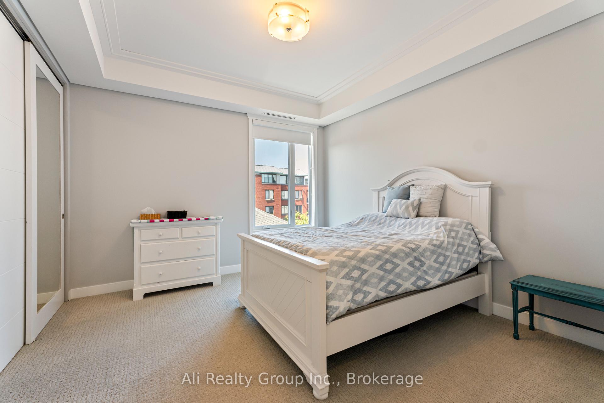Photo 23 of 69 Donald Street, Ottawa, Overbrook — HOMEH