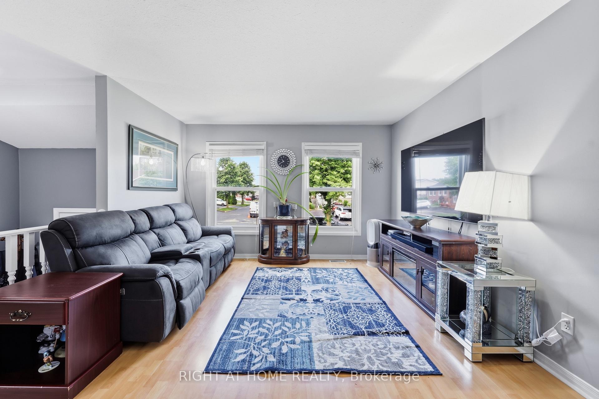Photo 6 of 5709 Deerbrook Street, Niagara Falls, Oldfield — HOMEH