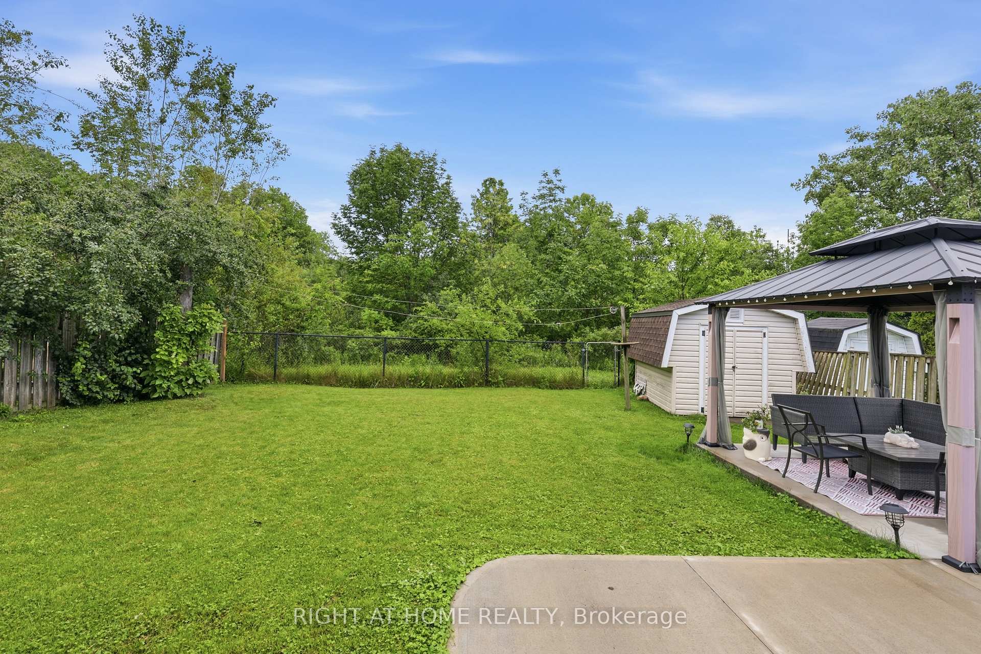 Photo 29 of 5709 Deerbrook Street, Niagara Falls, Oldfield — HOMEH