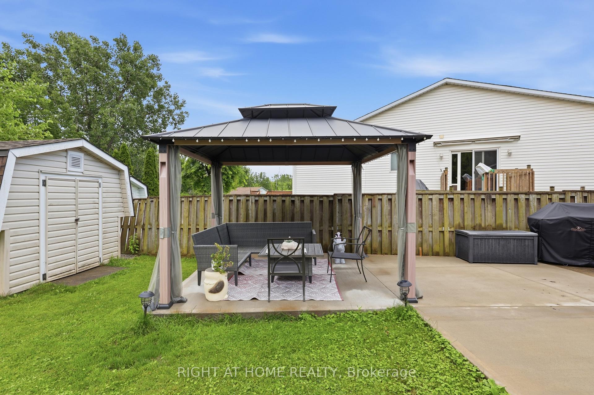 Photo 33 of 5709 Deerbrook Street, Niagara Falls, Oldfield — HOMEH