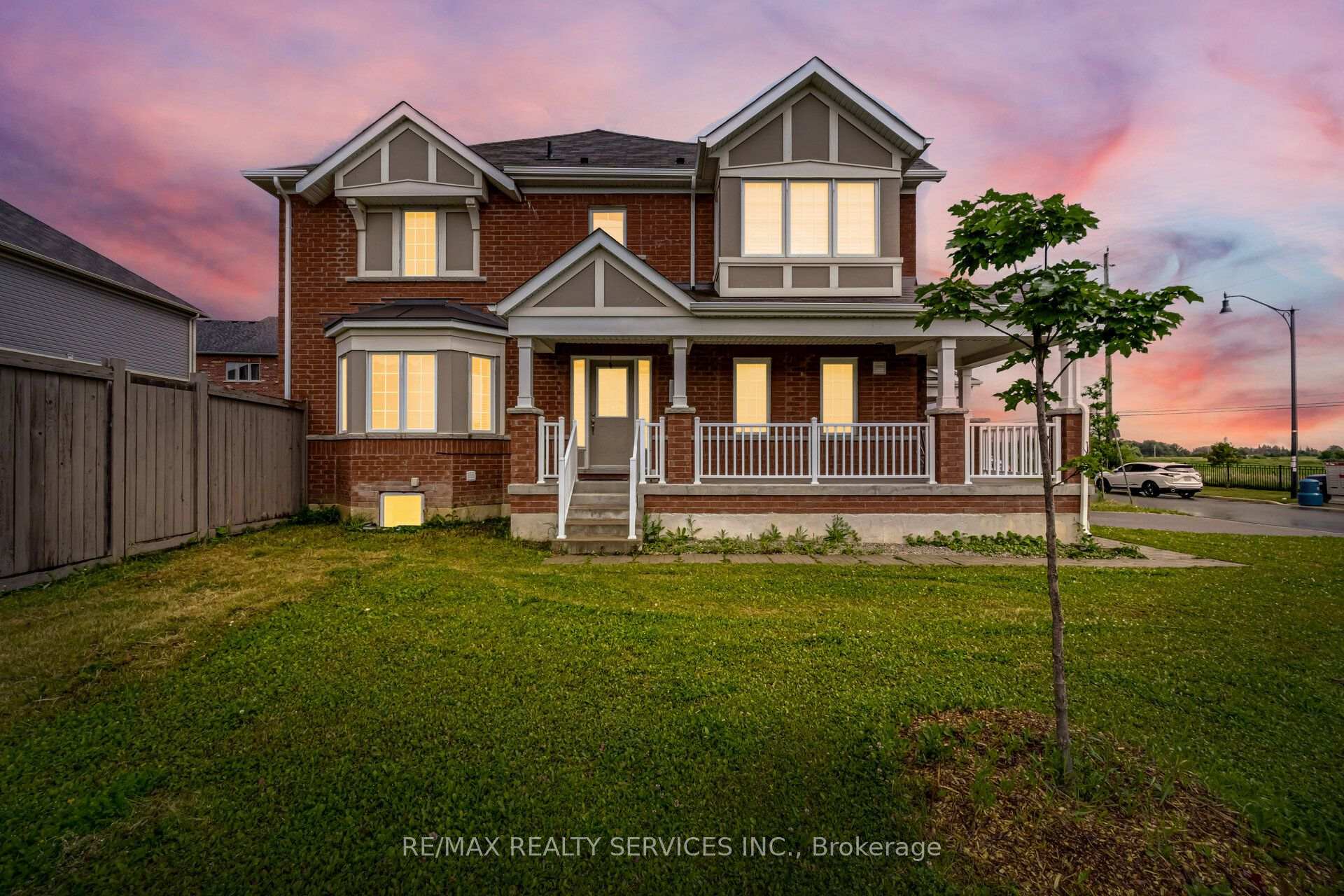 Photo 6 of Unit Upper, 75 Benhurst Crescent, Brampton, Northwest Brampton — HOMEH