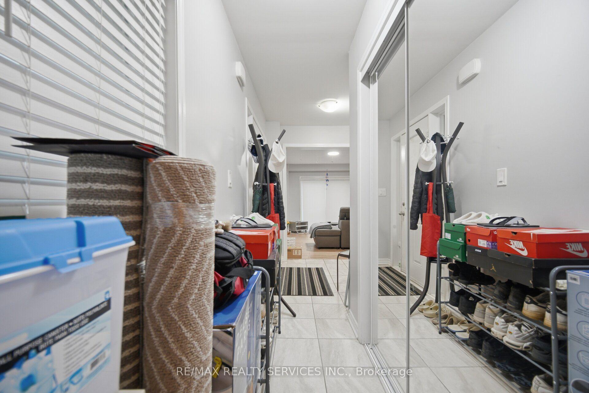 Photo 10 of Unit Upper, 75 Benhurst Crescent, Brampton, Northwest Brampton — HOMEH
