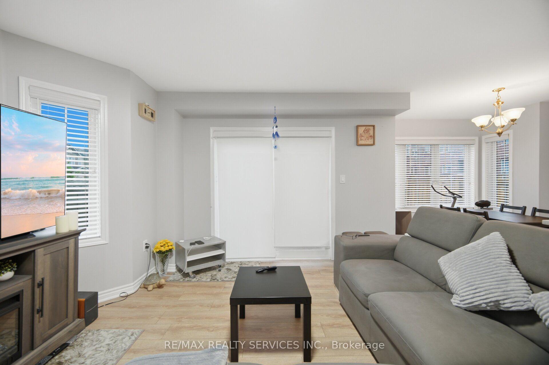 Photo 12 of Unit Upper, 75 Benhurst Crescent, Brampton, Northwest Brampton — HOMEH