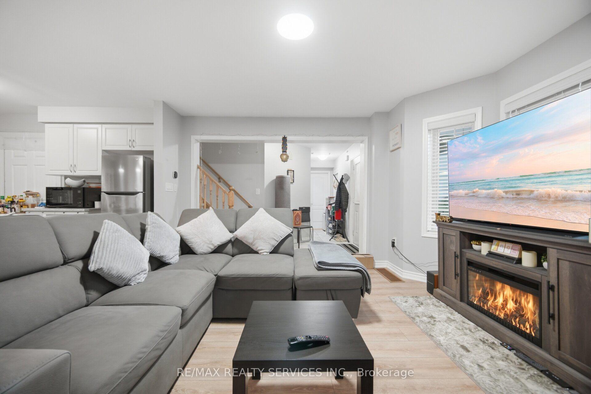 Photo 14 of Unit Upper, 75 Benhurst Crescent, Brampton, Northwest Brampton — HOMEH