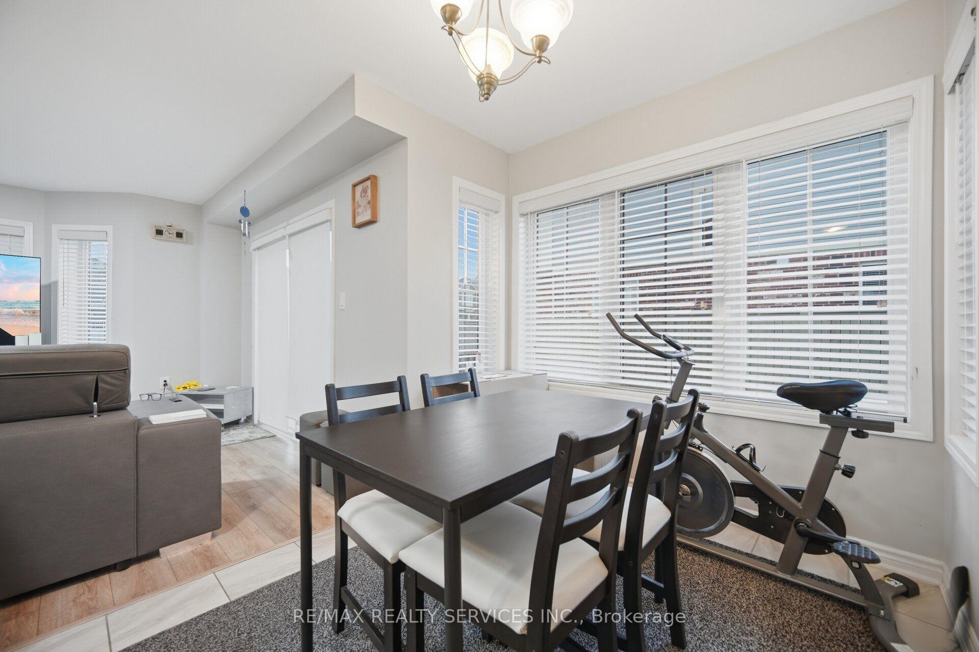 Photo 23 of Unit Upper, 75 Benhurst Crescent, Brampton, Northwest Brampton — HOMEH