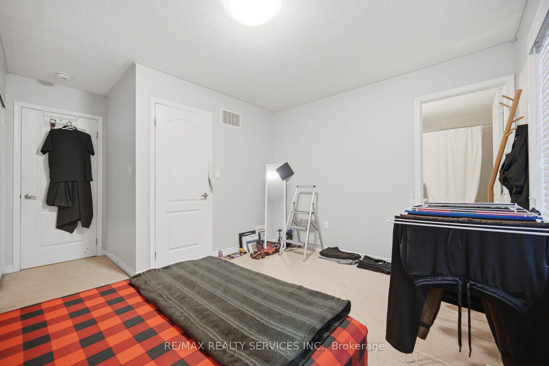 Photo 31 of Unit Upper, 75 Benhurst Crescent, Brampton, Northwest Brampton — HOMEH