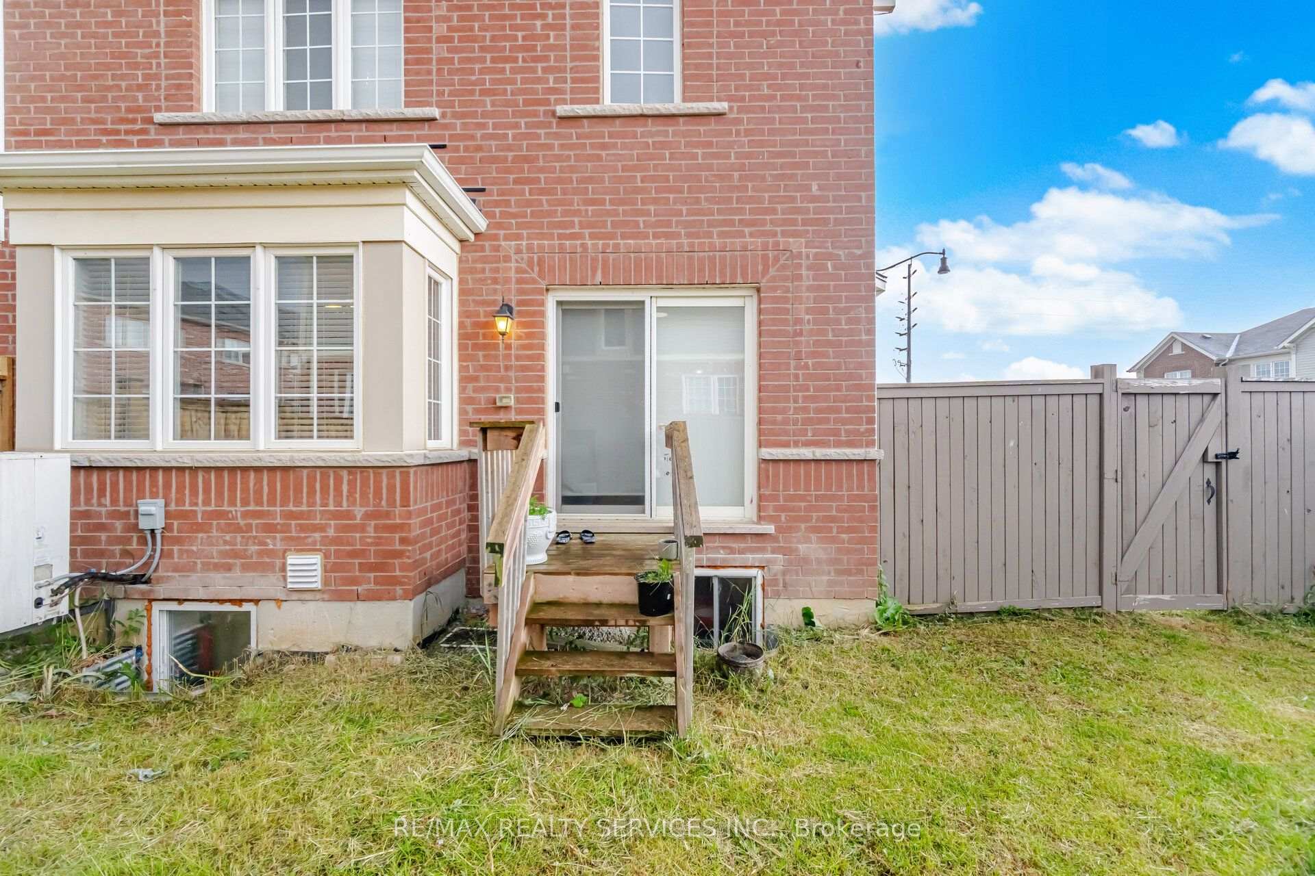 Photo 44 of Unit Upper, 75 Benhurst Crescent, Brampton, Northwest Brampton — HOMEH
