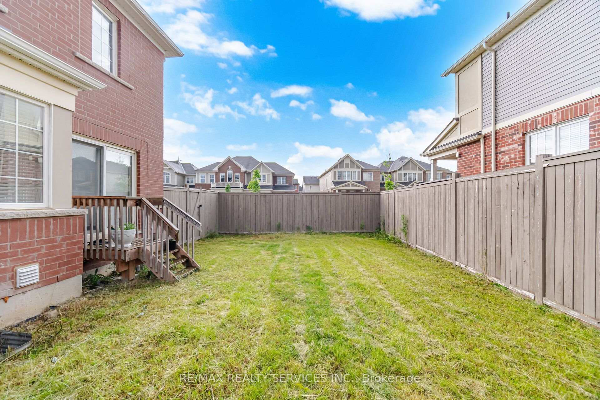 Photo 45 of Unit Upper, 75 Benhurst Crescent, Brampton, Northwest Brampton — HOMEH