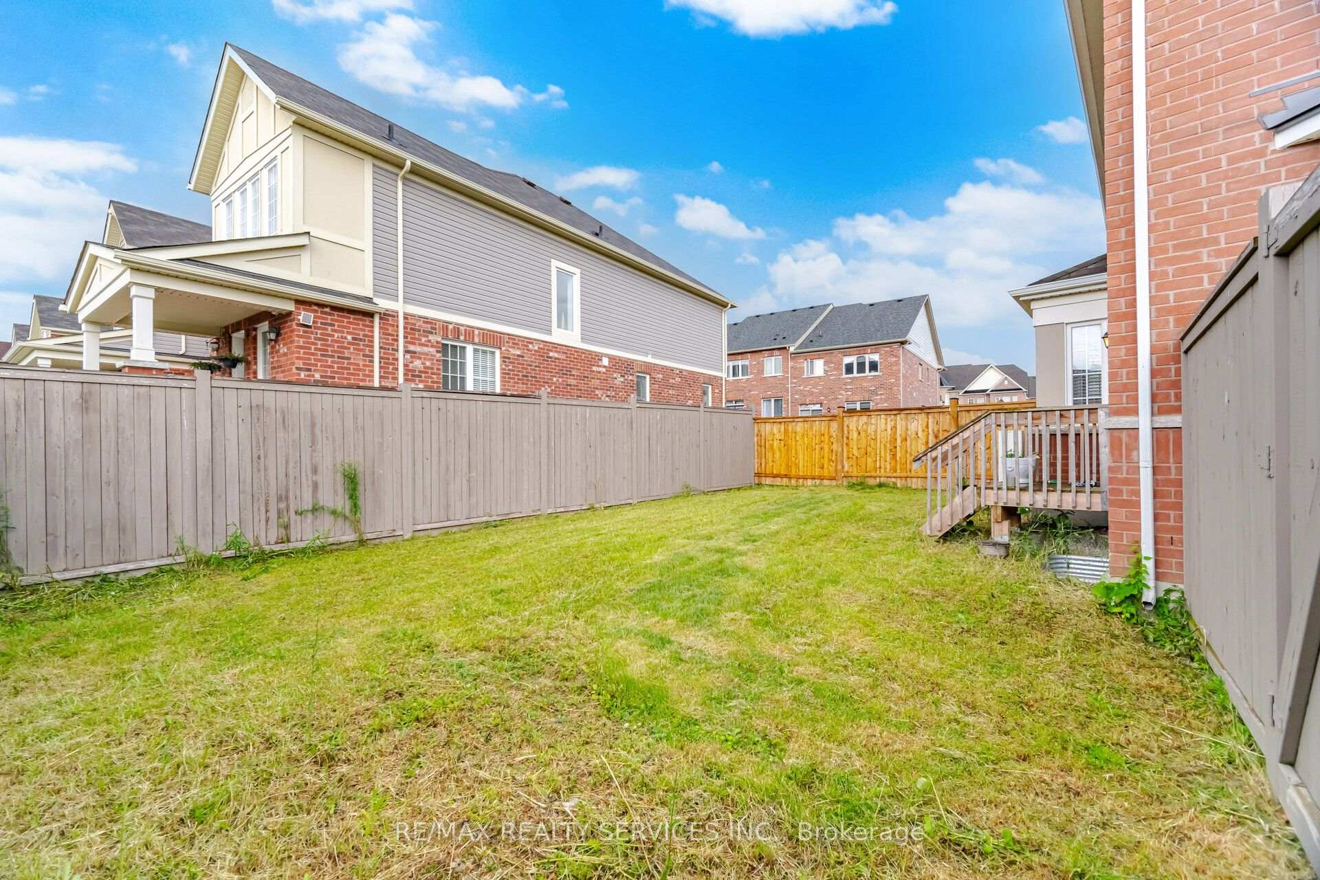 Photo 48 of Unit Upper, 75 Benhurst Crescent, Brampton, Northwest Brampton — HOMEH