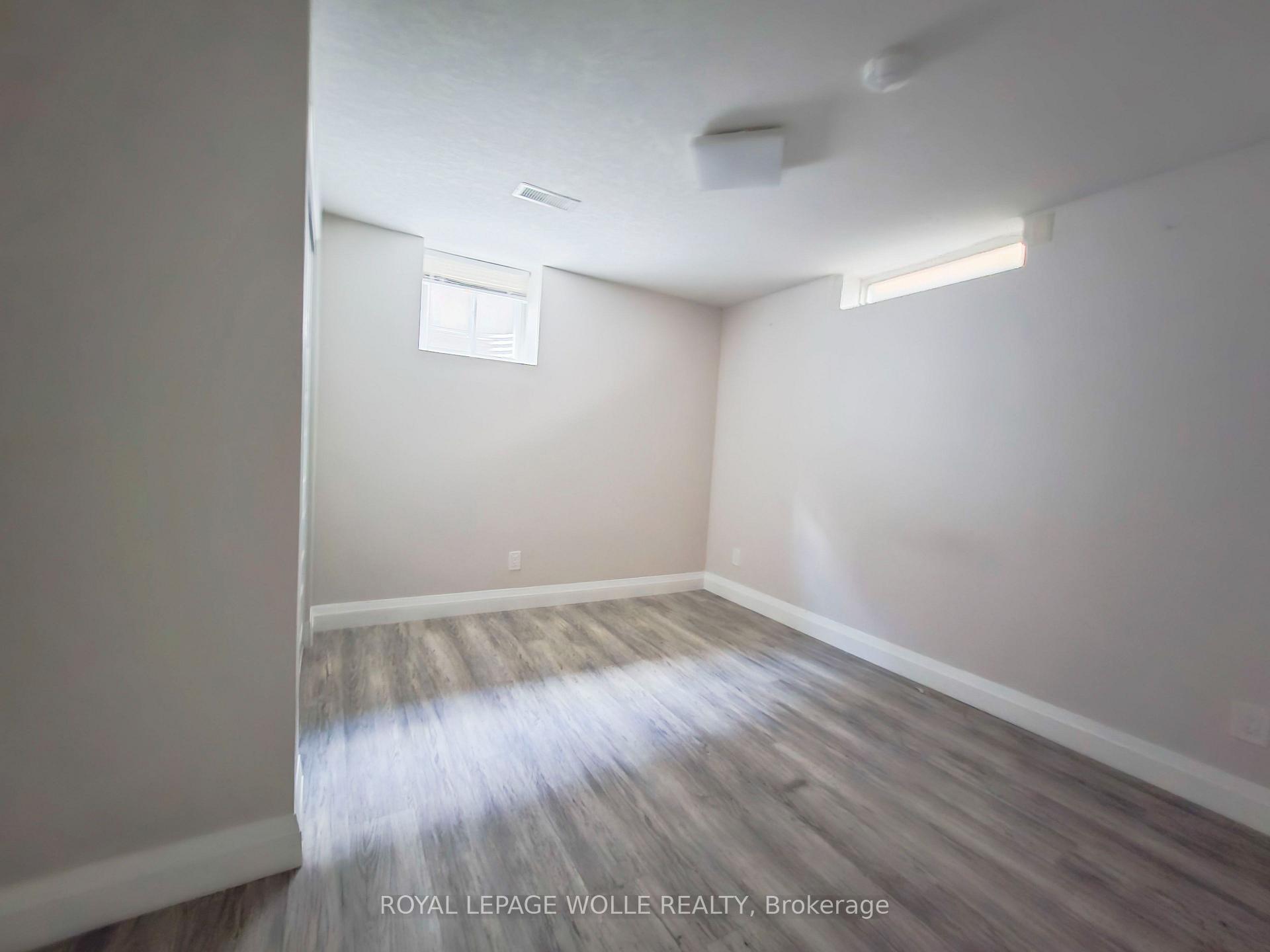 Photo 18 of 154 Appalachian Crescent, Kitchener, Alpine — HOMEH