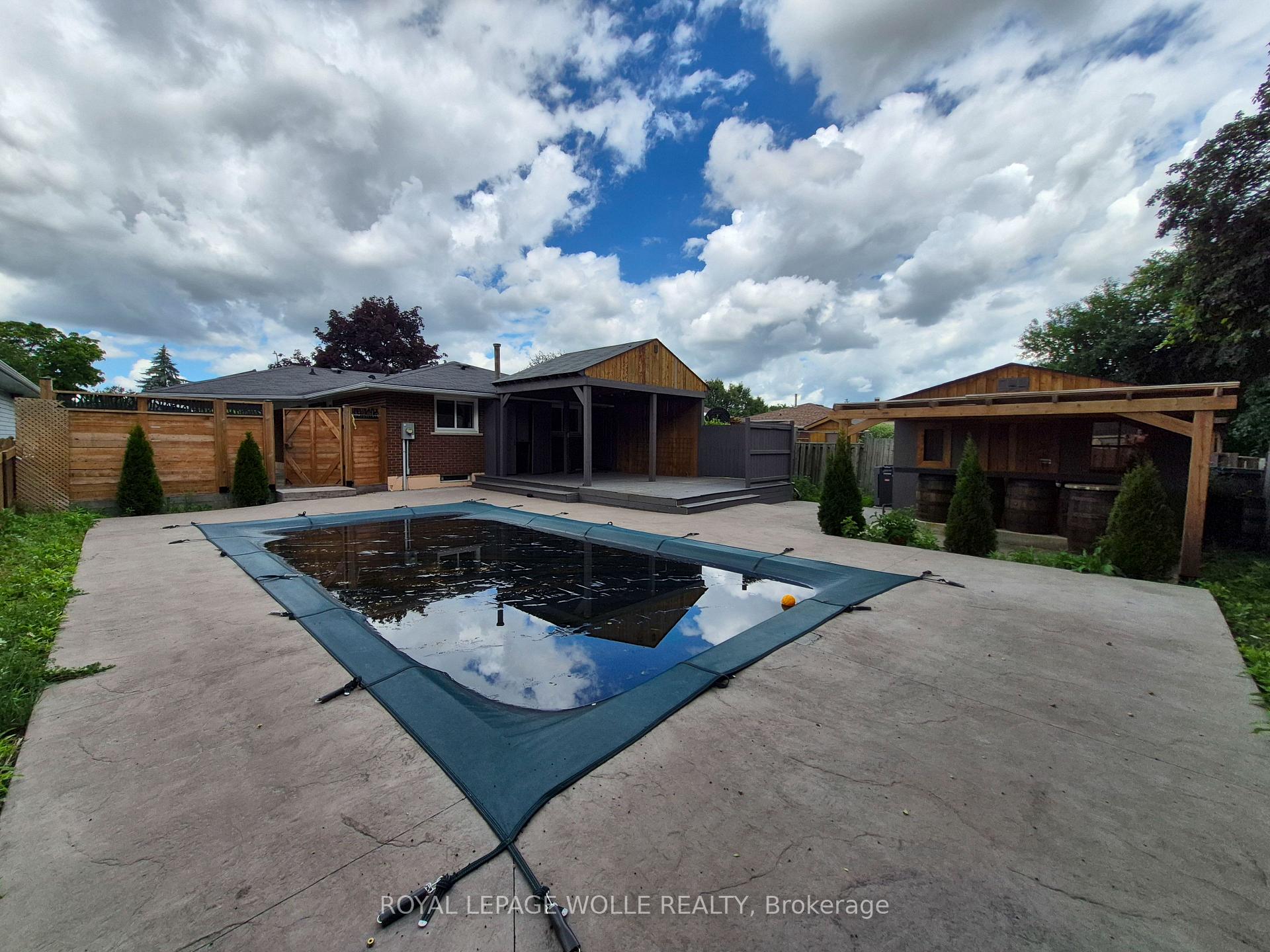 Photo 24 of 154 Appalachian Crescent, Kitchener, Alpine — HOMEH