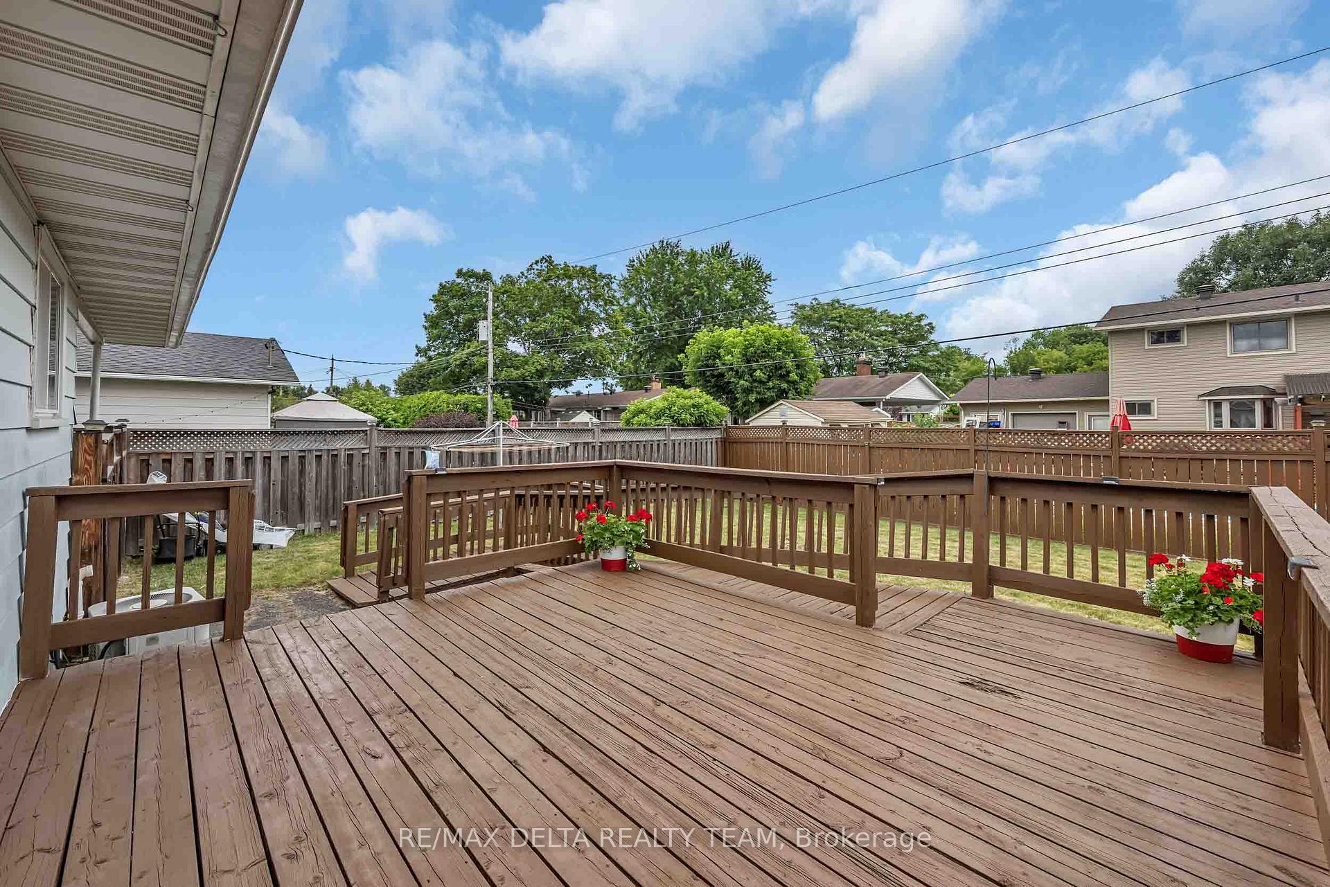 Photo 24 of 278 Gleneagles Avenue, Ottawa, Bilberry Creek/Queenswood Heights — HOMEH