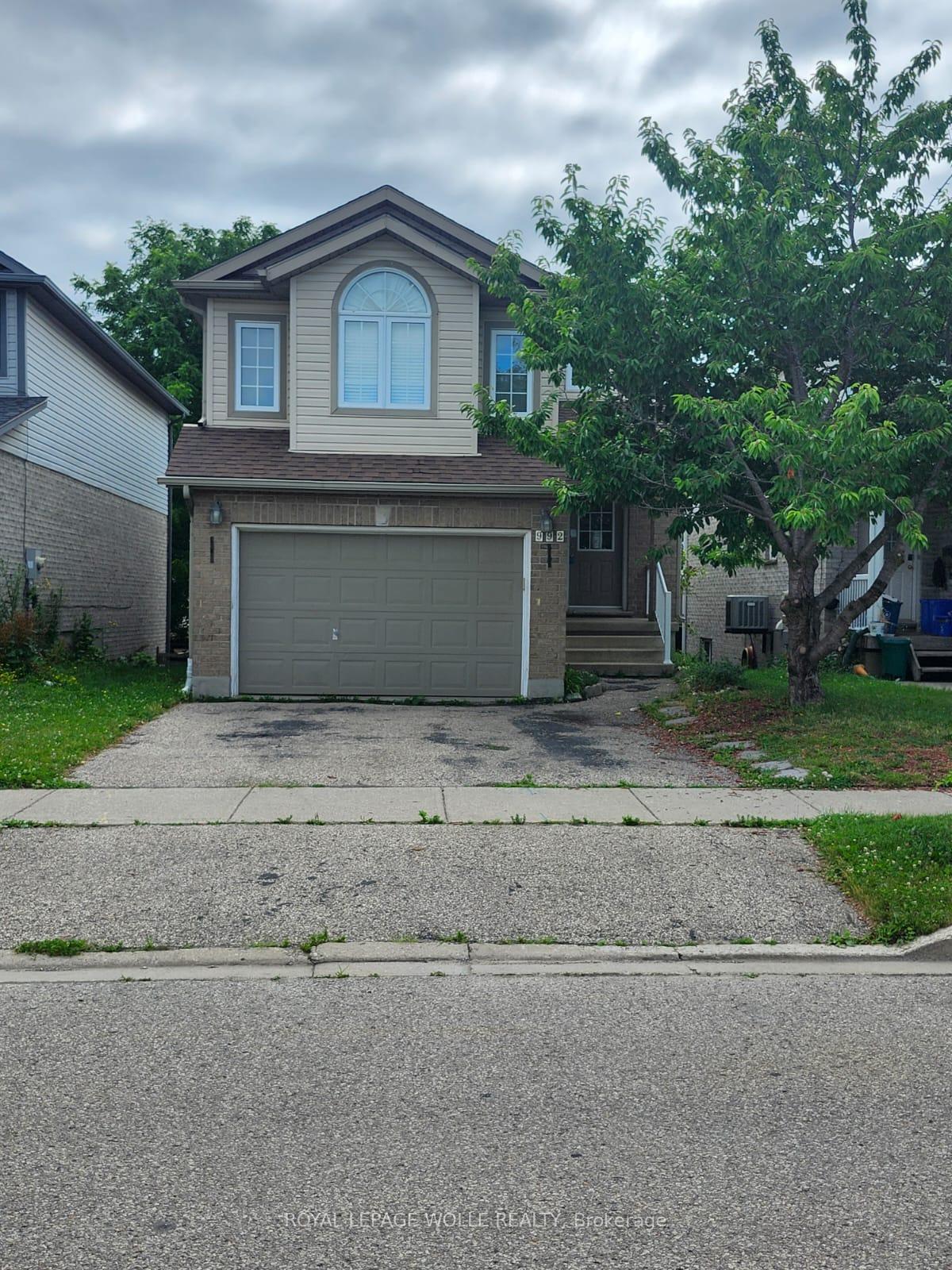 Photo 1 of 992 Copper Leaf Crescent, Kitchener, Trussler — HOMEH