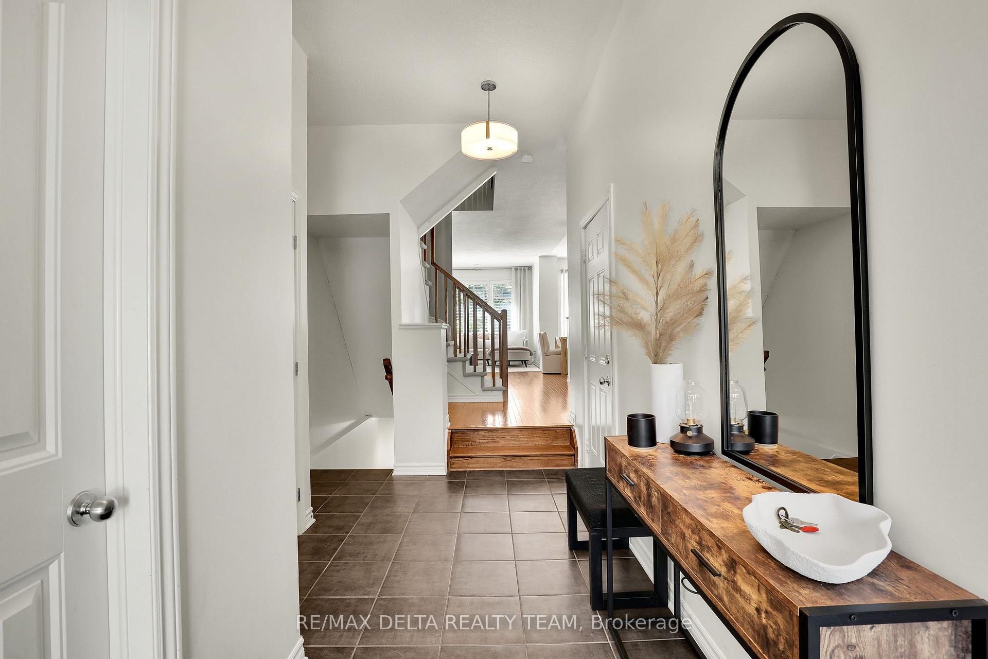 Photo 5 of 321 Widgeon Way, Ottawa, Blossom Park/Kemp Park/Findlay Creek — HOMEH