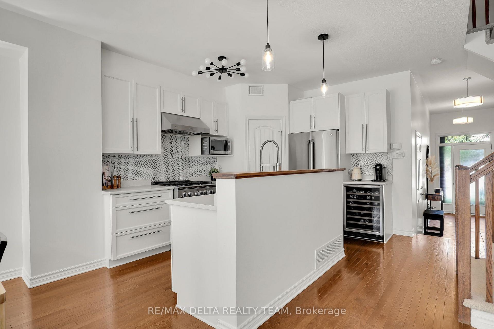 Photo 16 of 321 Widgeon Way, Ottawa, Blossom Park/Kemp Park/Findlay Creek — HOMEH