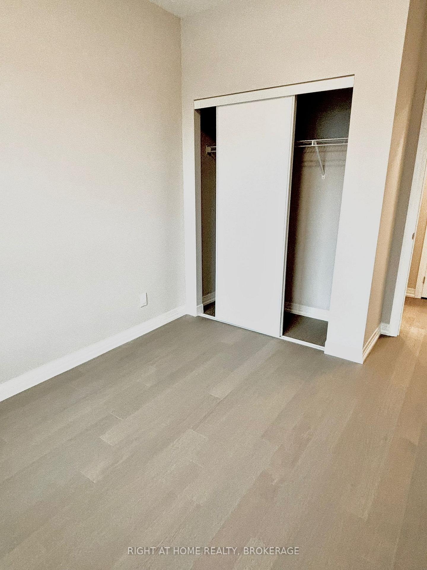 Photo 6 of Unit 301, 3285 Carding Mill Trail, Oakville, Glenorchy — HOMEH
