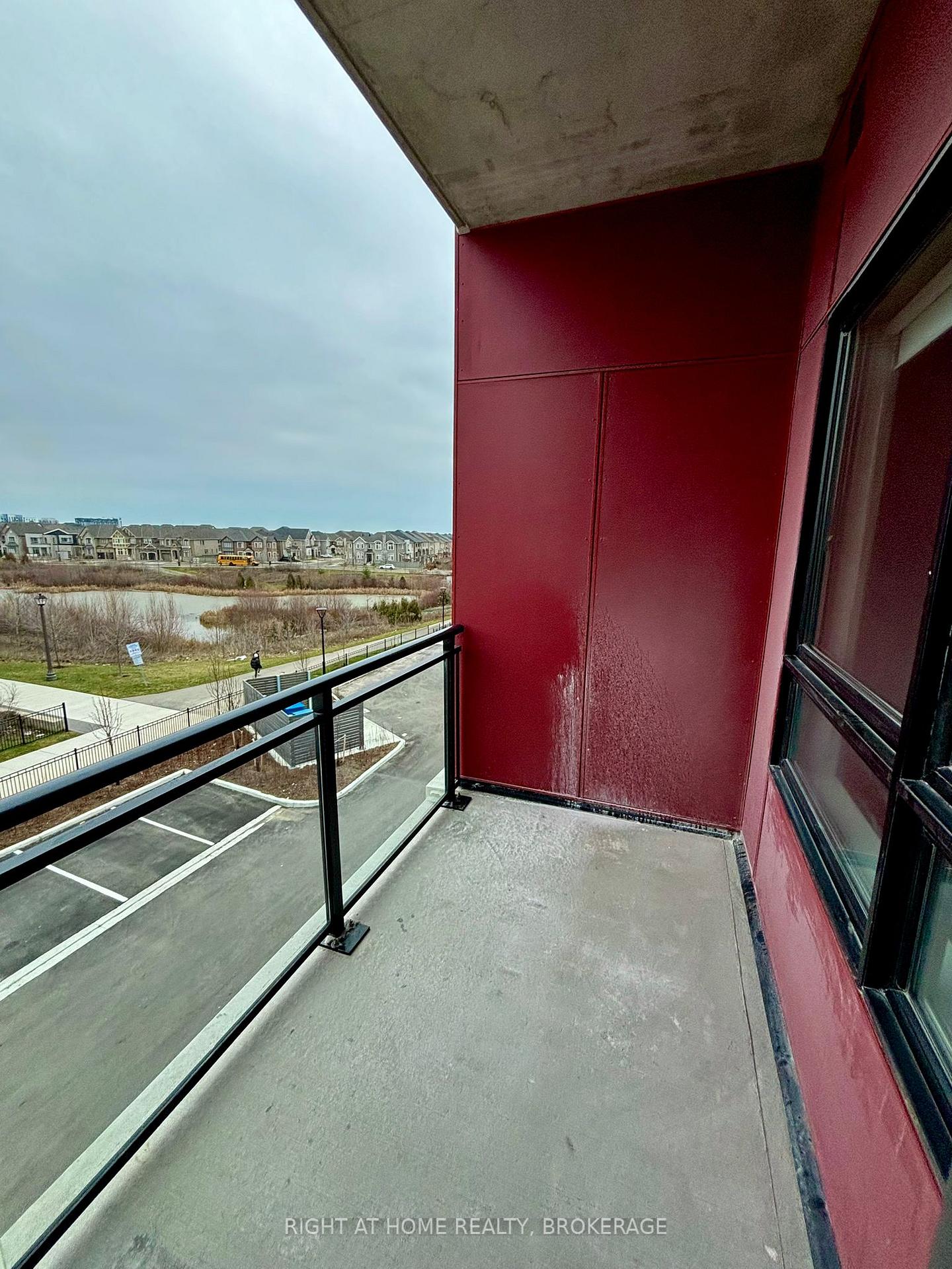 Photo 11 of Unit 301, 3285 Carding Mill Trail, Oakville, Glenorchy — HOMEH