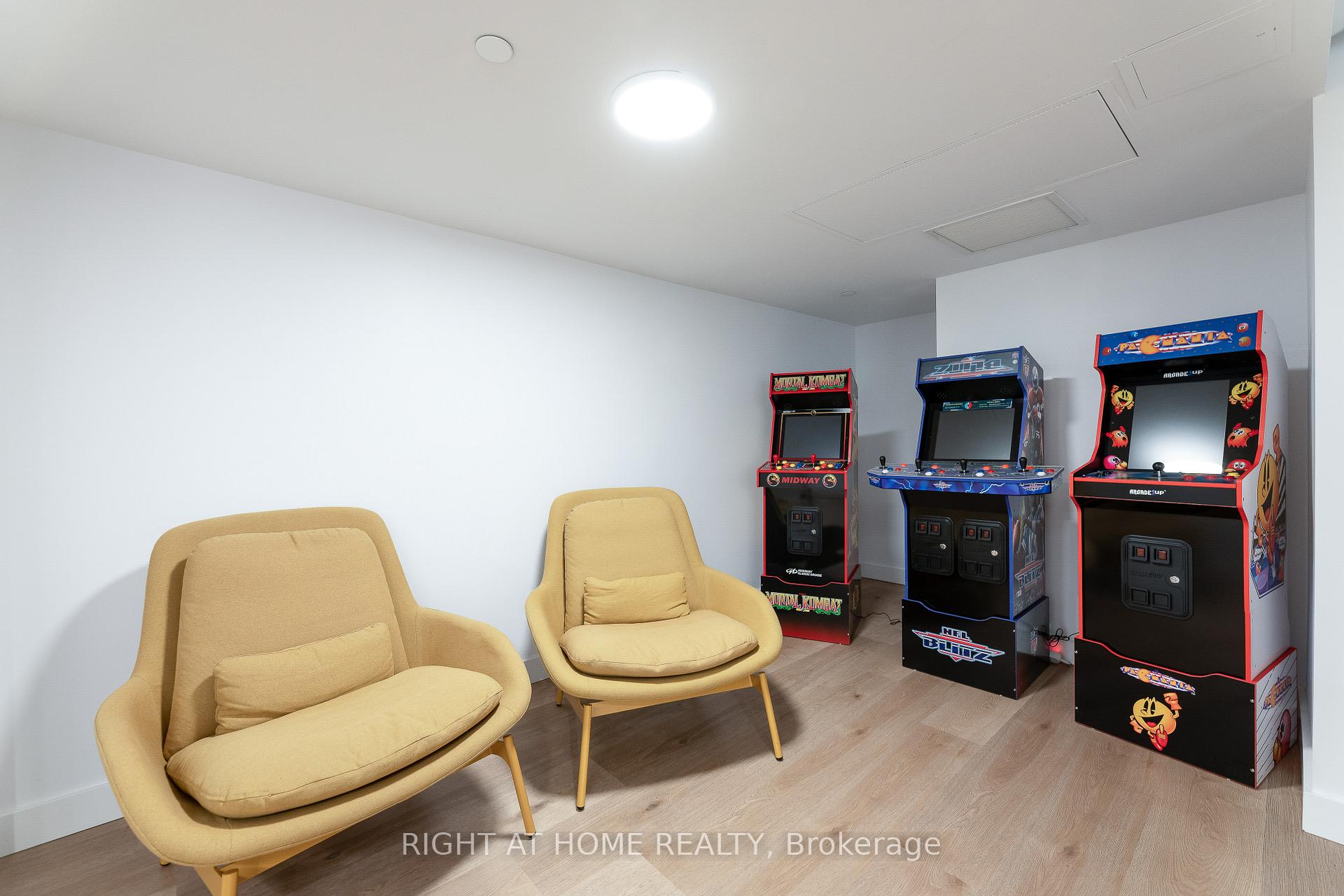 Photo 2 of Unit 314, 897 College Street W, Toronto, Palmerston-Little Italy — HOMEH
