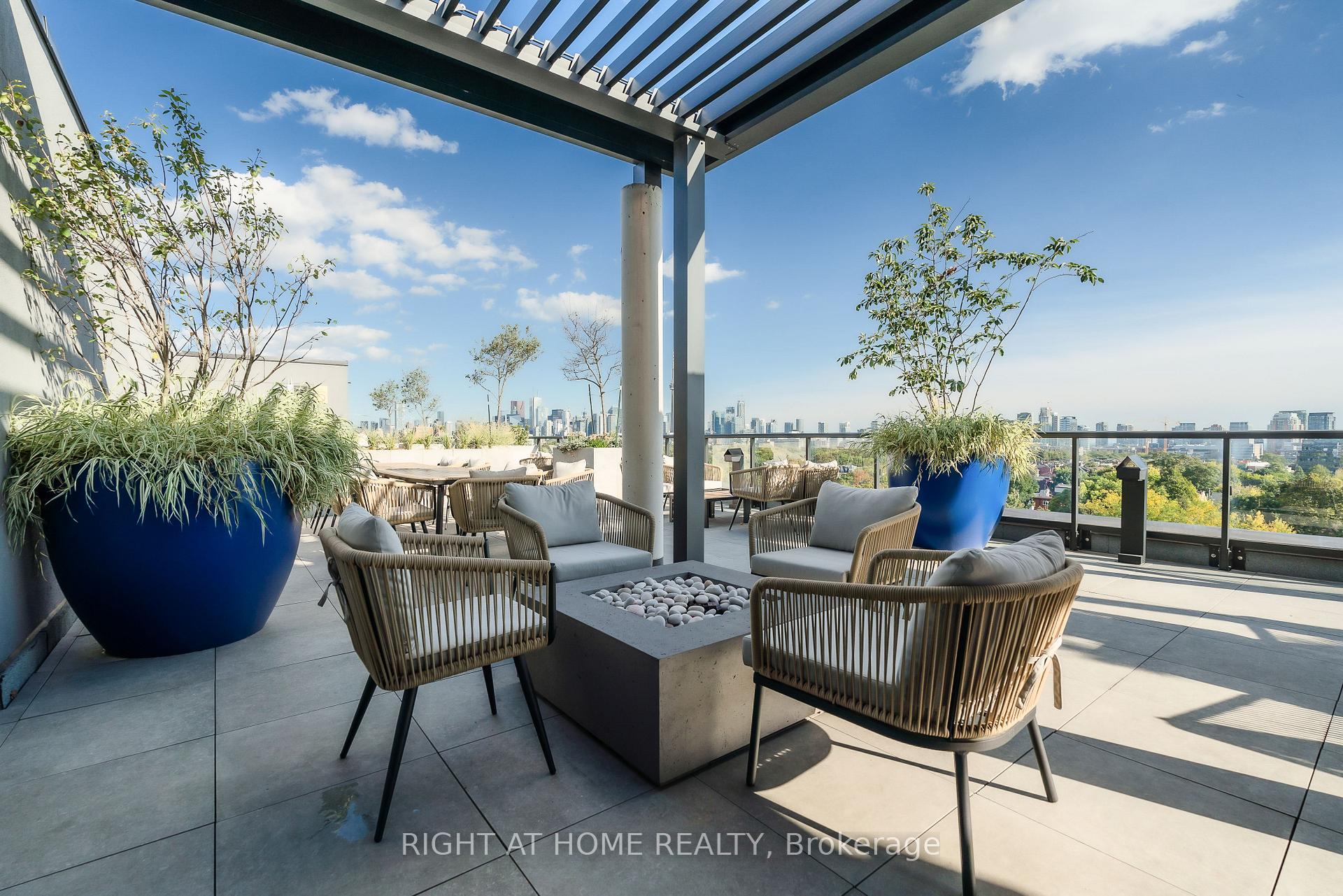 Photo 9 of Unit 314, 897 College Street W, Toronto, Palmerston-Little Italy — HOMEH