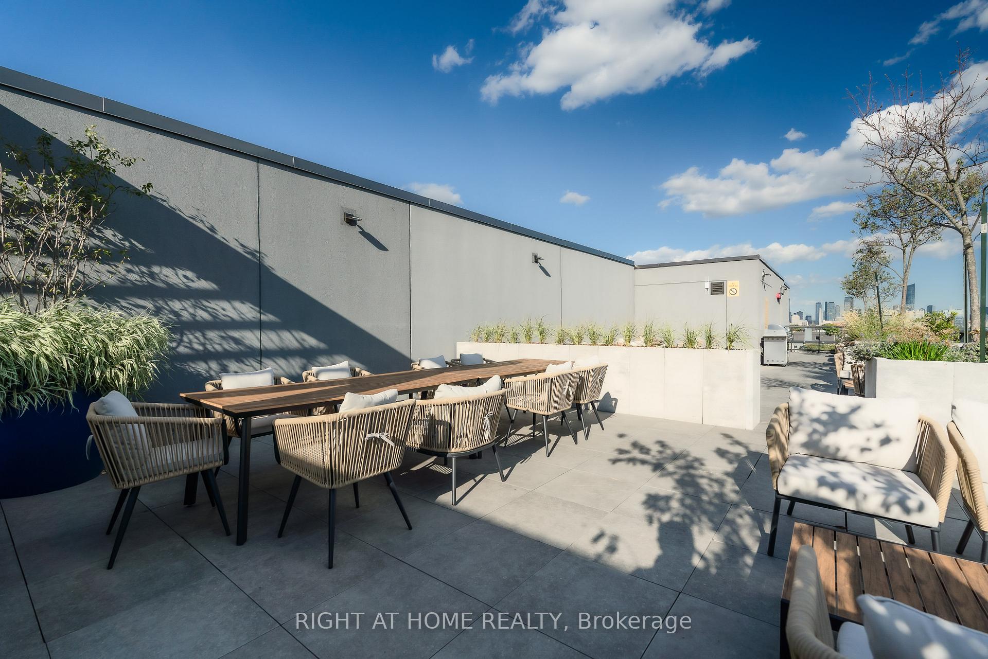 Photo 11 of Unit 314, 897 College Street W, Toronto, Palmerston-Little Italy — HOMEH