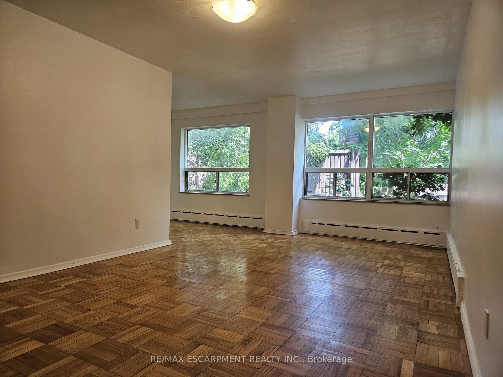 Photo 5 of Unit 107, 325A James Street S, Hamilton, Durand — HOMEH
