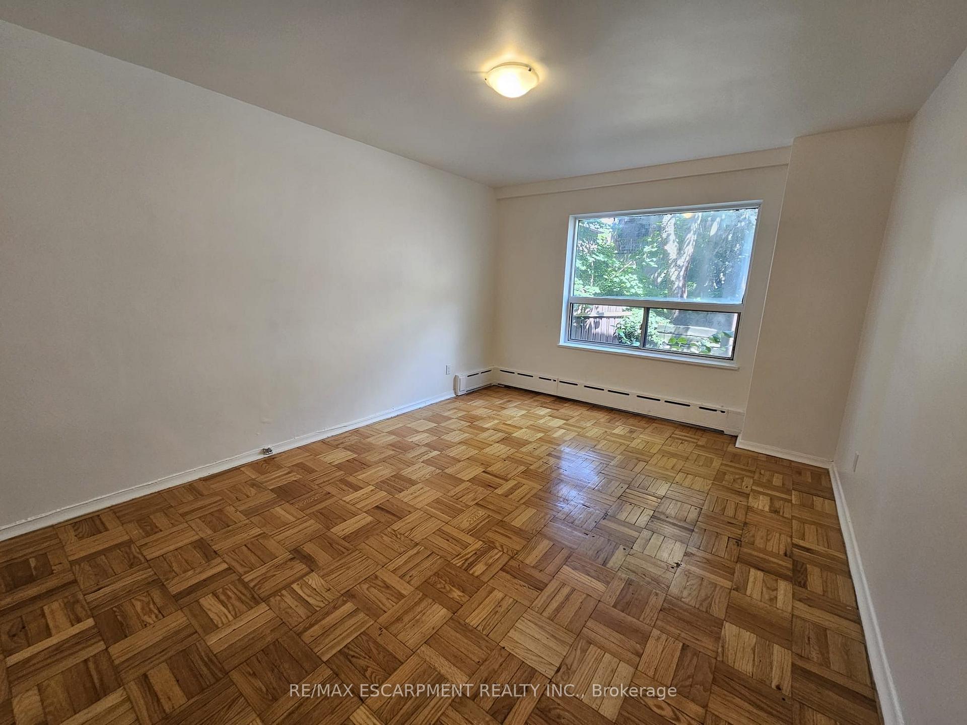 Photo 11 of Unit 107, 325A James Street S, Hamilton, Durand — HOMEH