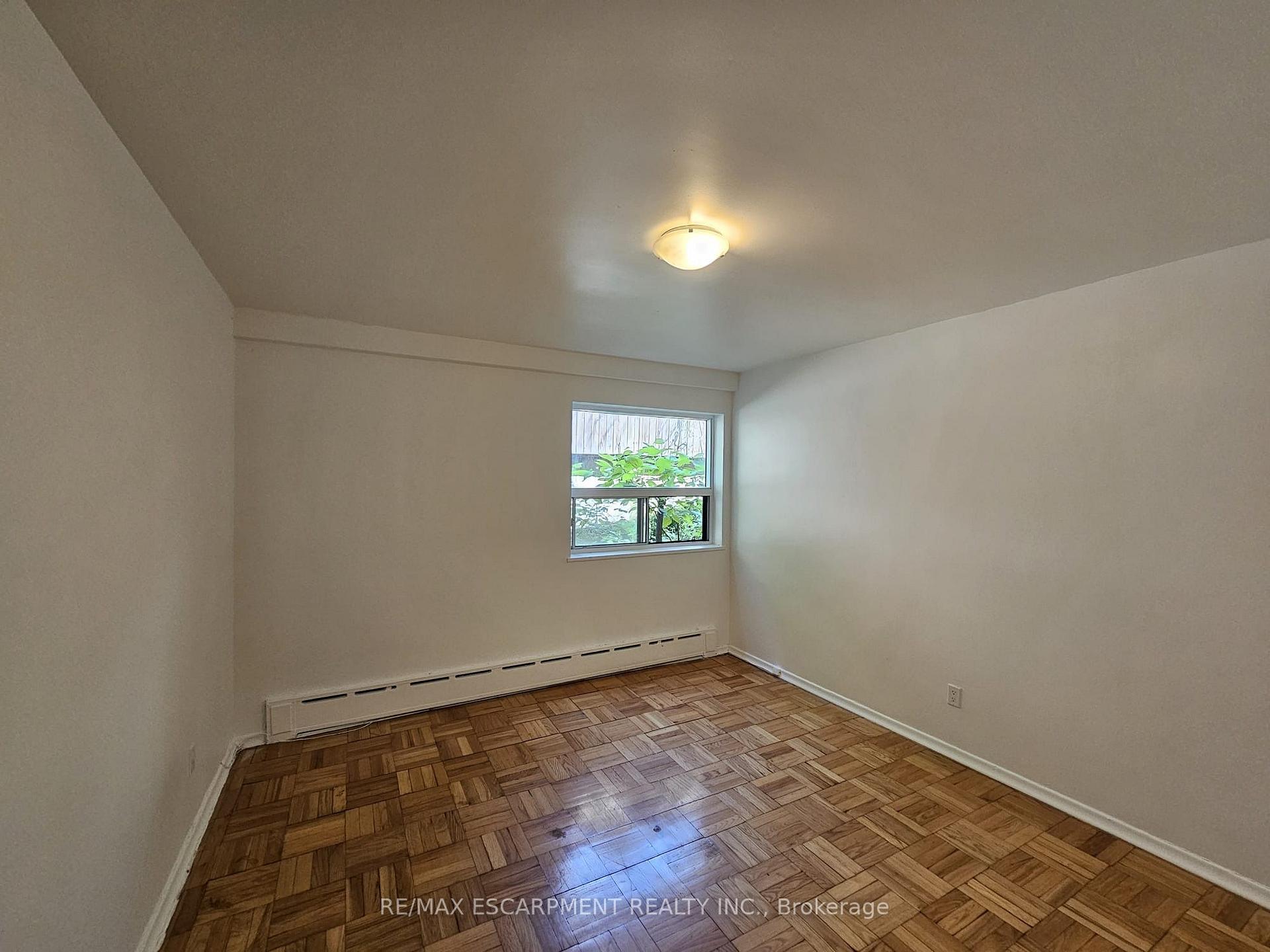 Photo 13 of Unit 107, 325A James Street S, Hamilton, Durand — HOMEH