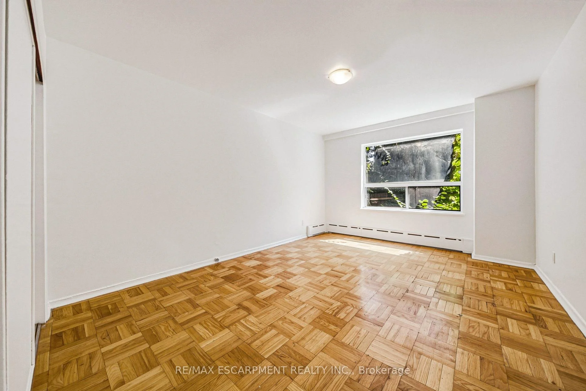 Photo 14 of Unit 107, 325A James Street S, Hamilton, Durand — HOMEH